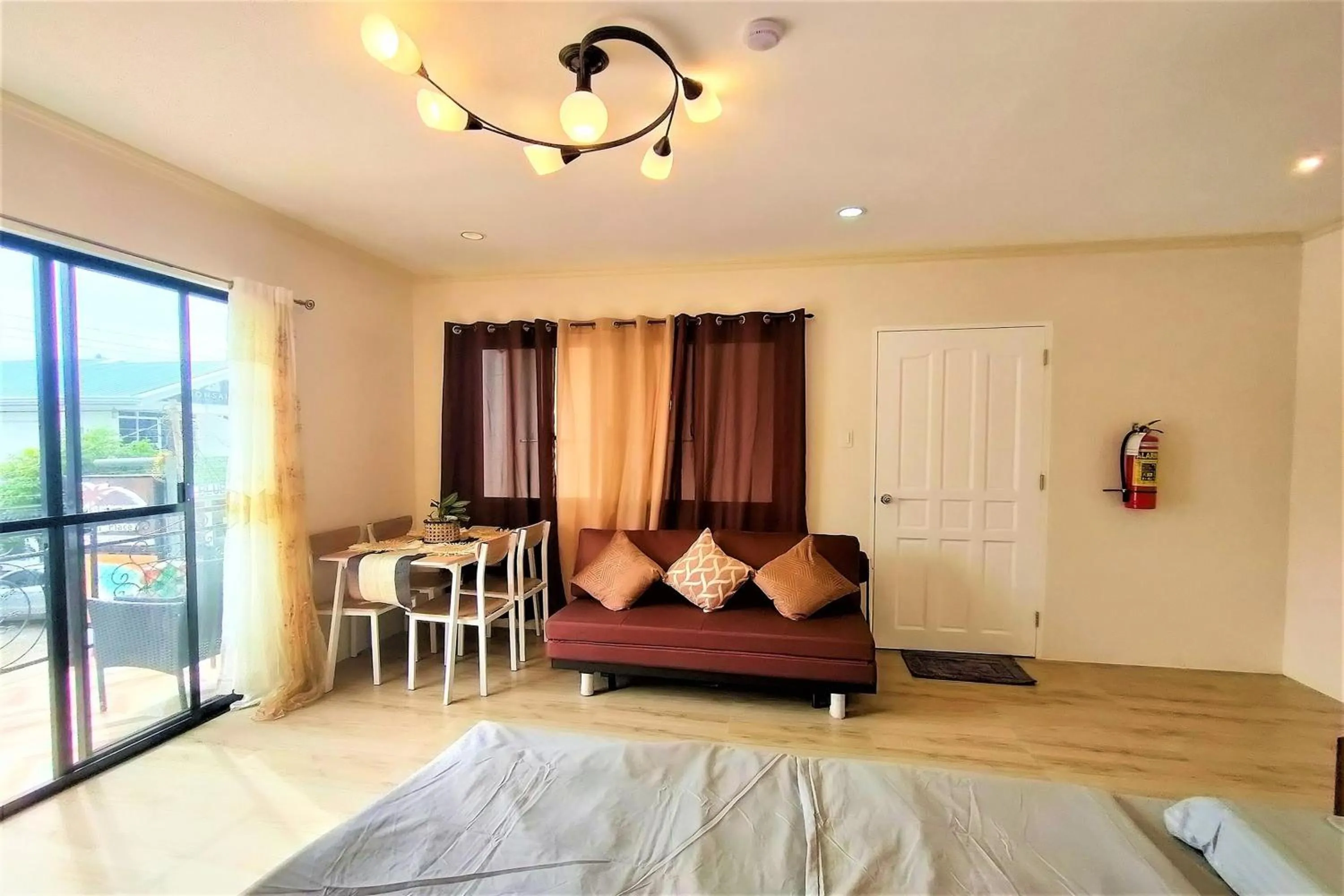 Bedroom, Bed in Intoy's Place Panglao near Beach