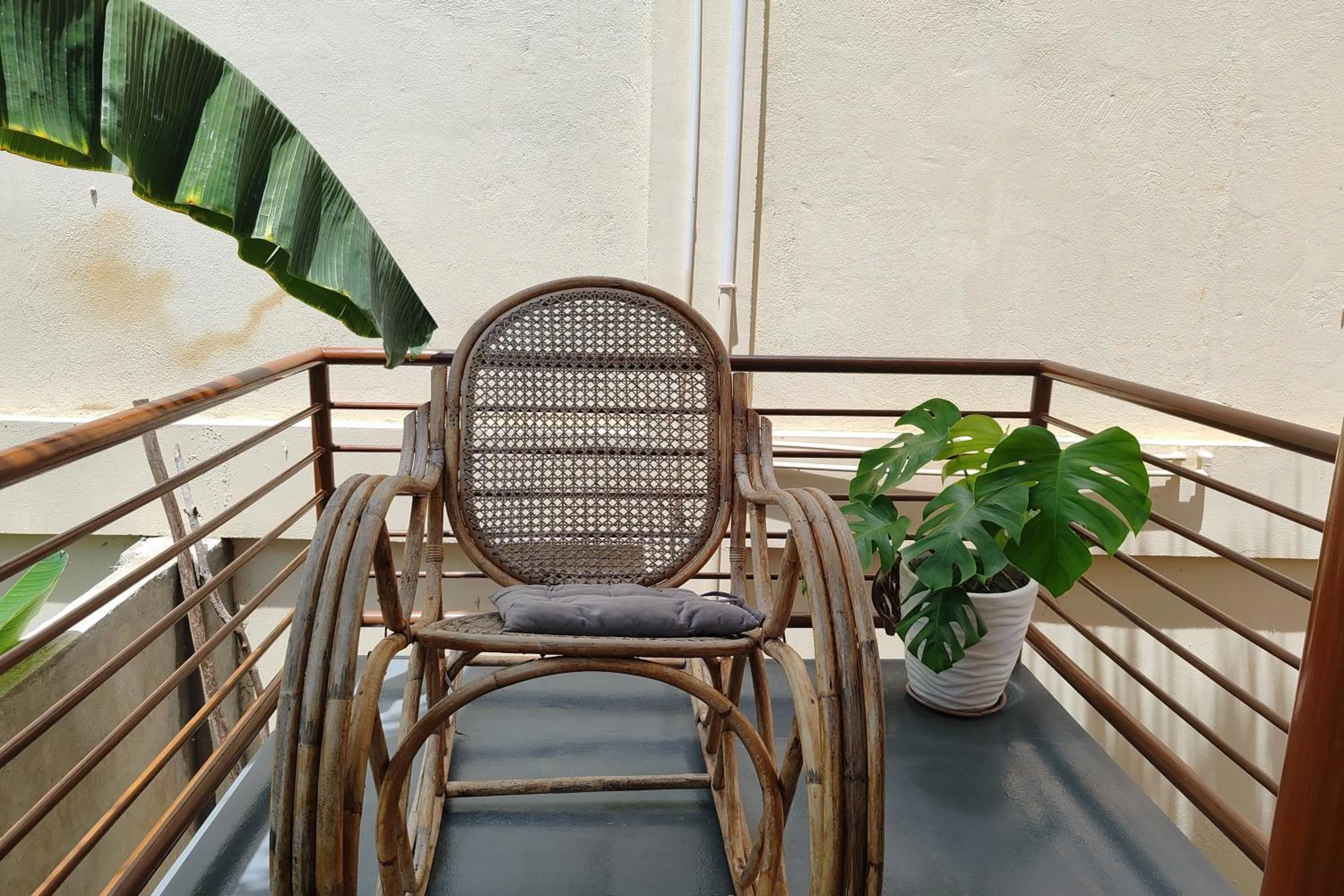 Balcony/Terrace in Intoy's Place Panglao near Beach