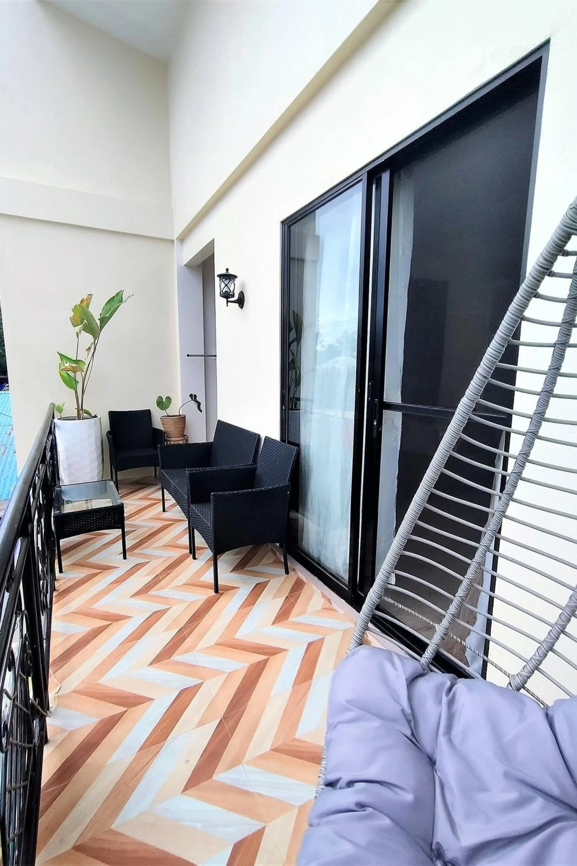 Balcony/Terrace in Intoy's Place Panglao near Beach