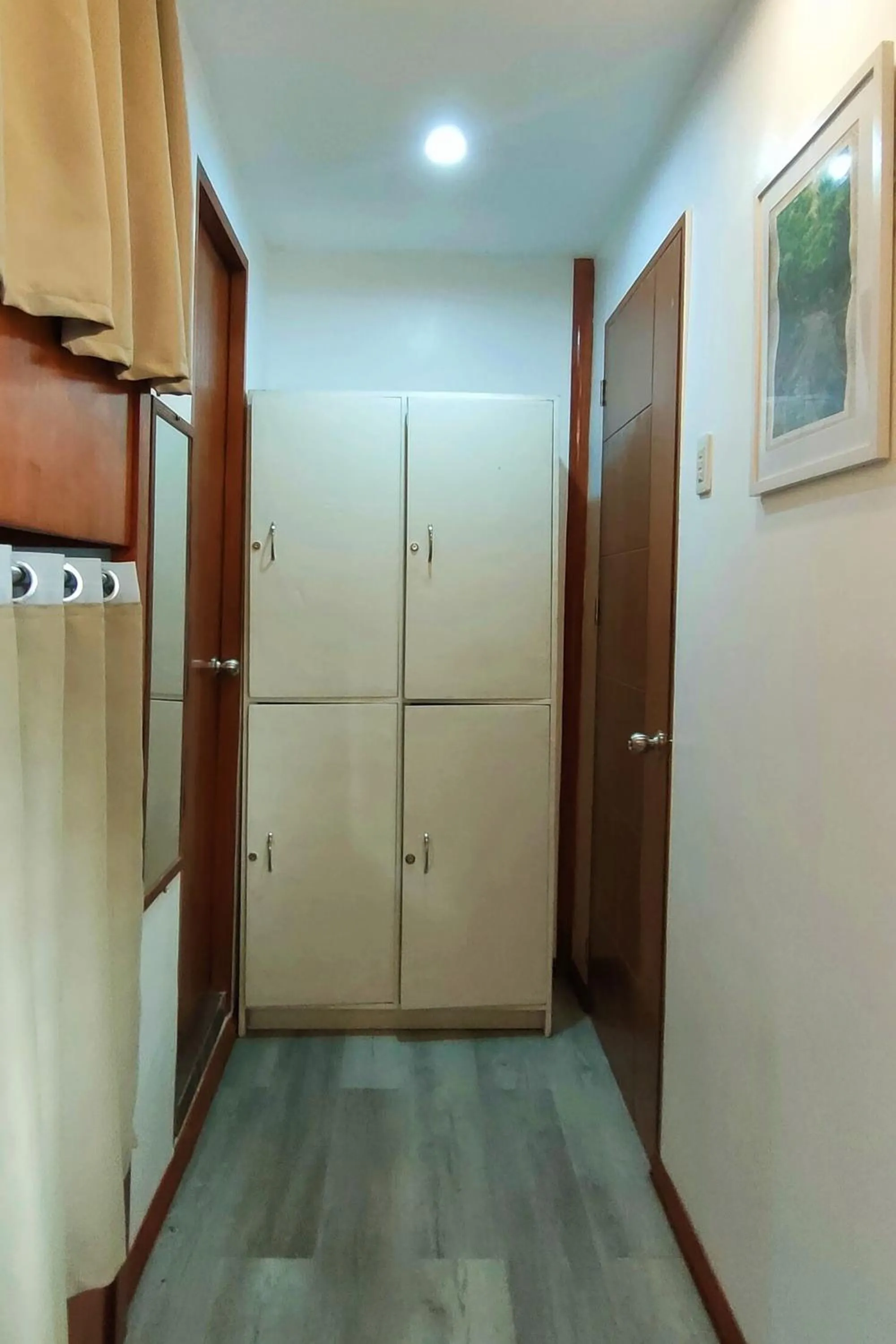 wardrobe in Intoy's Place Panglao near Beach