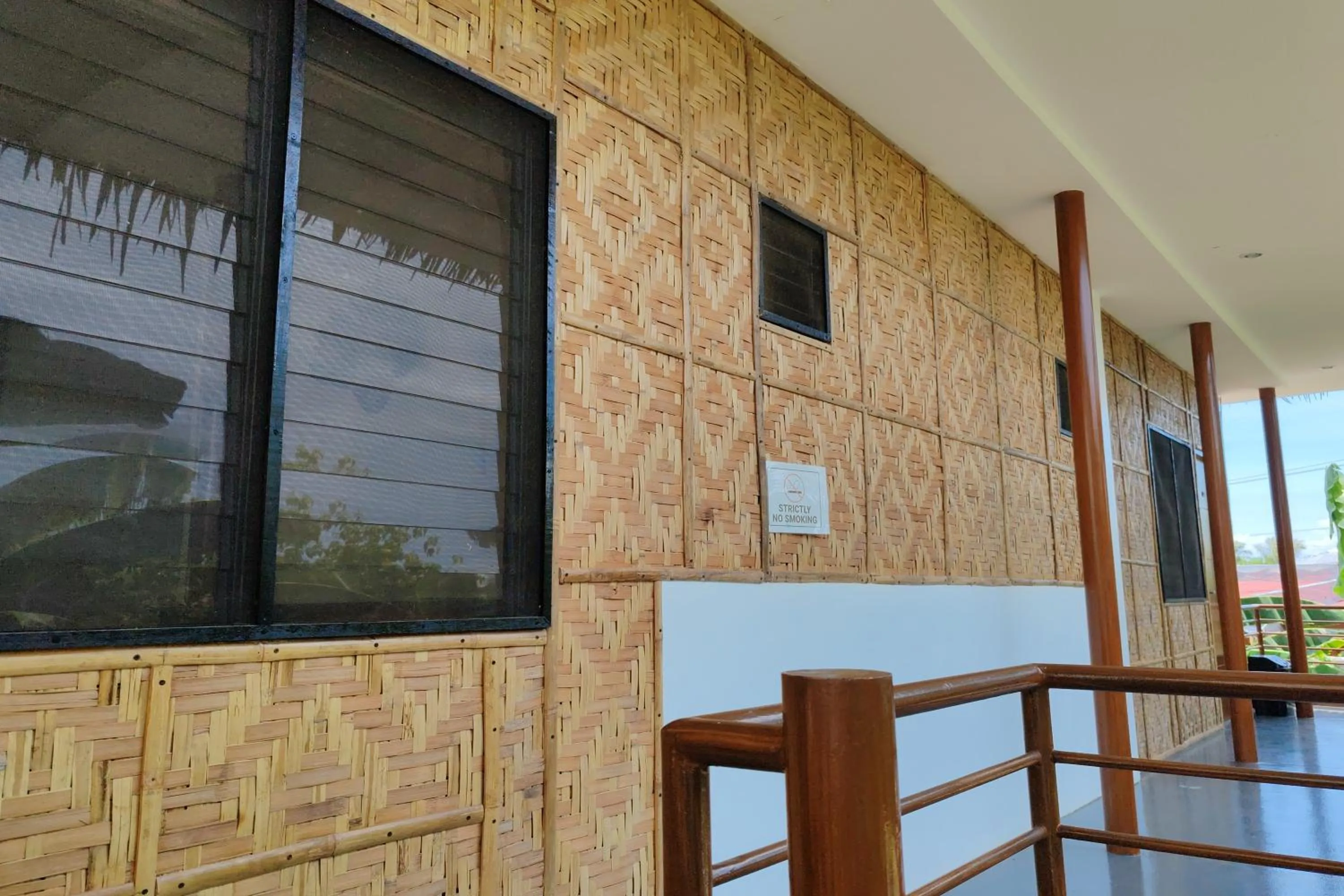 Balcony/Terrace in Intoy's Place Panglao near Beach