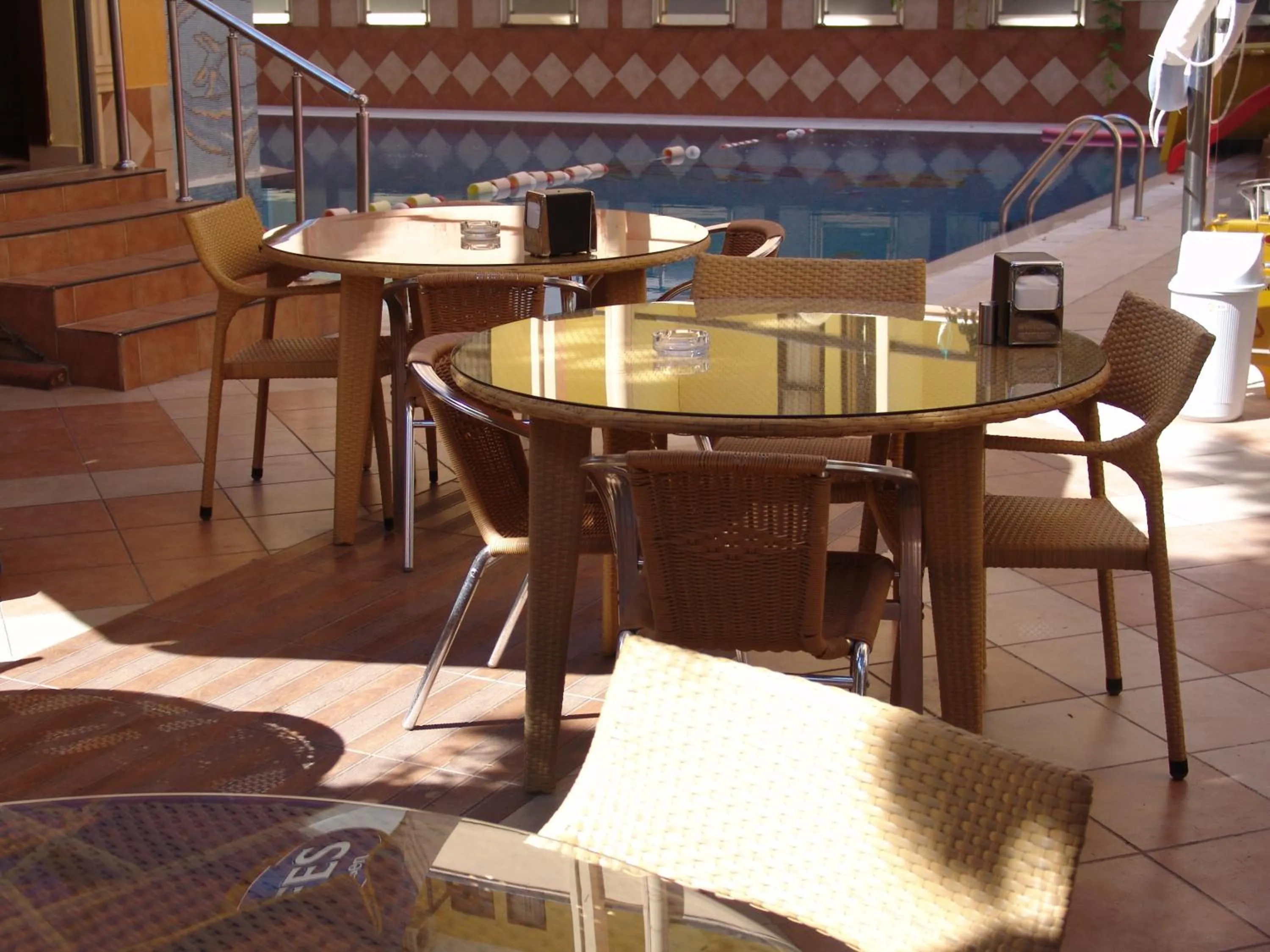 Dining area in Kleopatra Ikiz Hotel