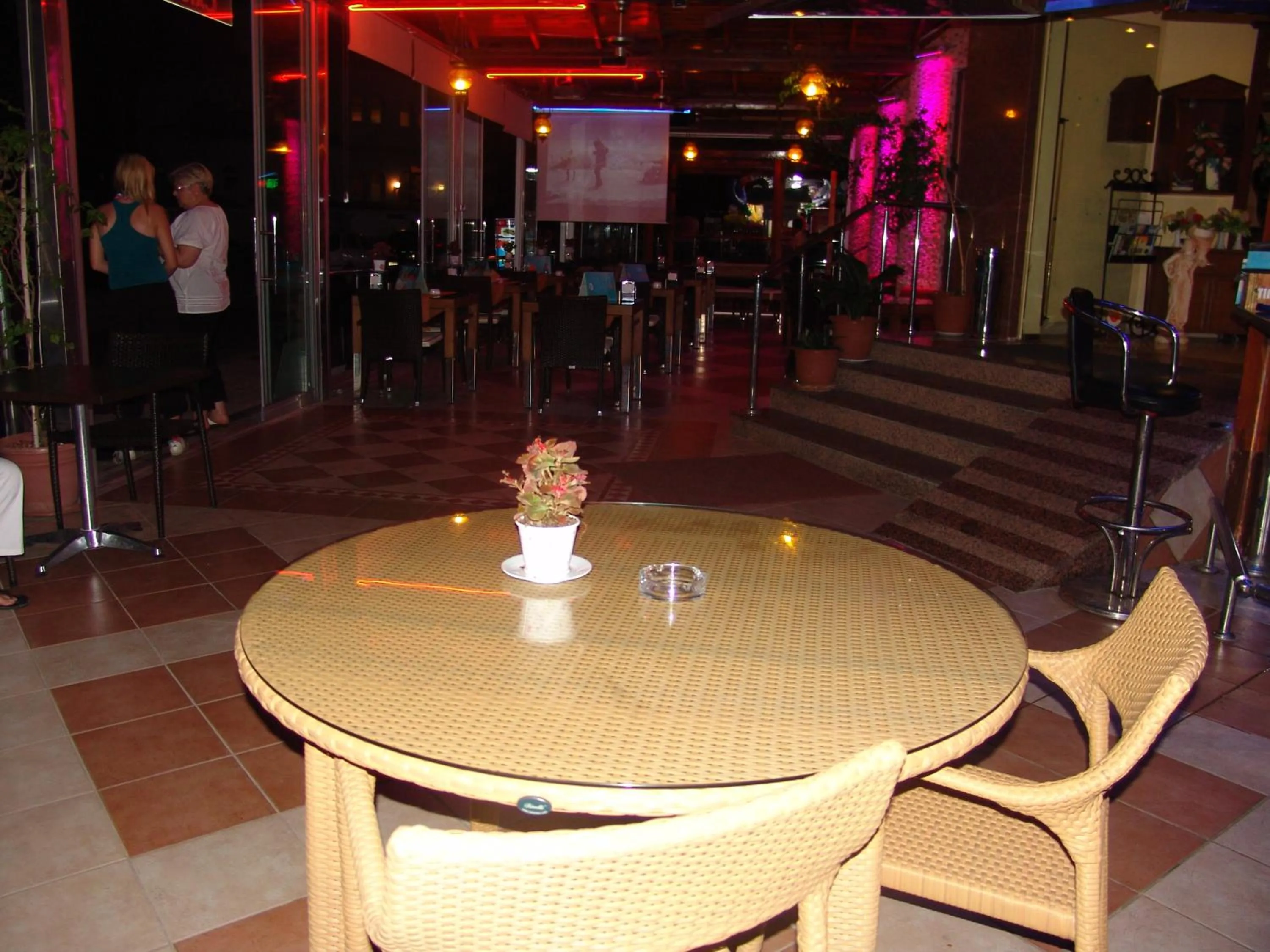 People in Kleopatra Ikiz Hotel