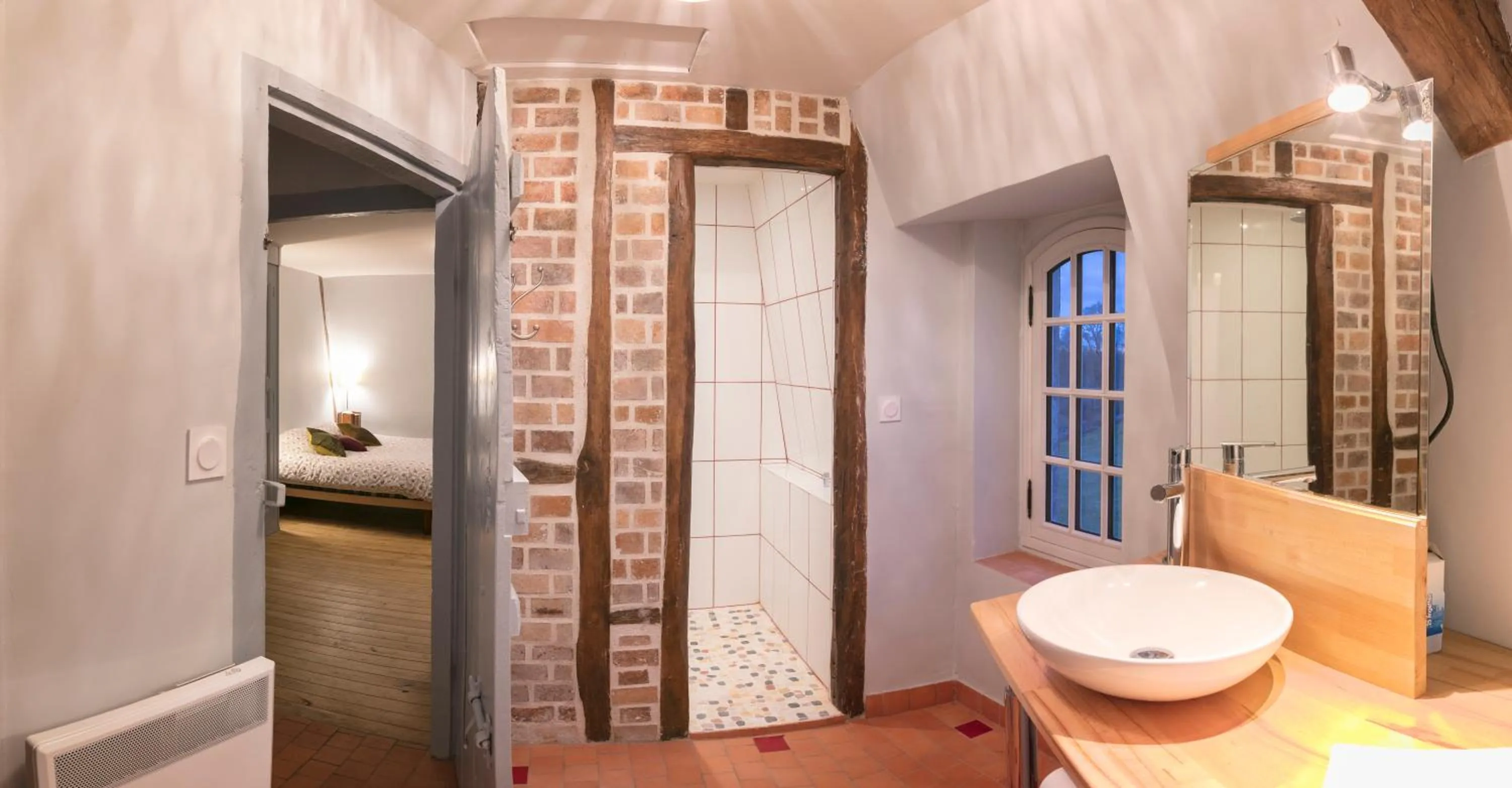 Bathroom in Chambres d'hôtes au Château de Gizeux