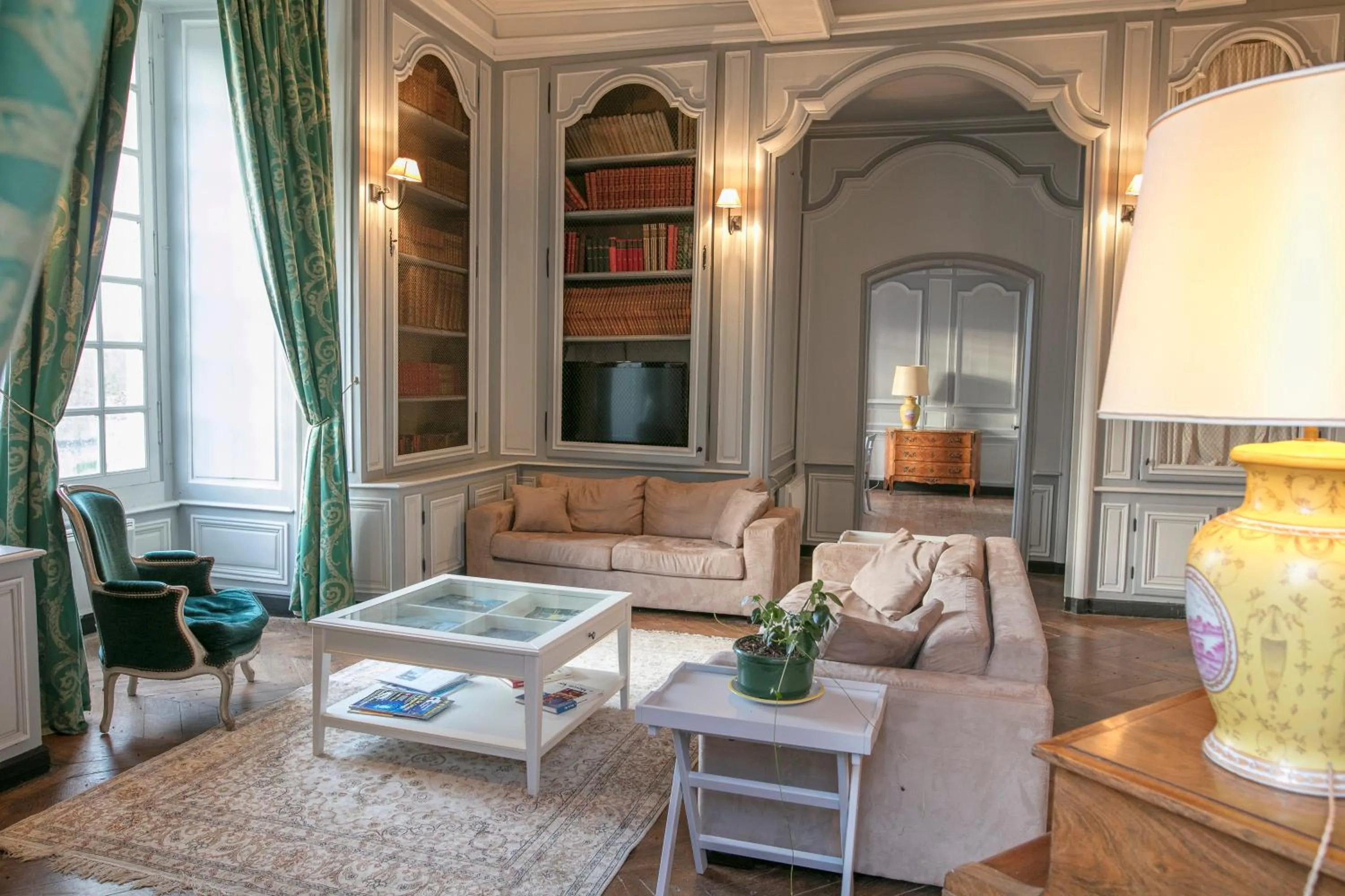 Living room in Chambres d'hôtes au Château de Gizeux