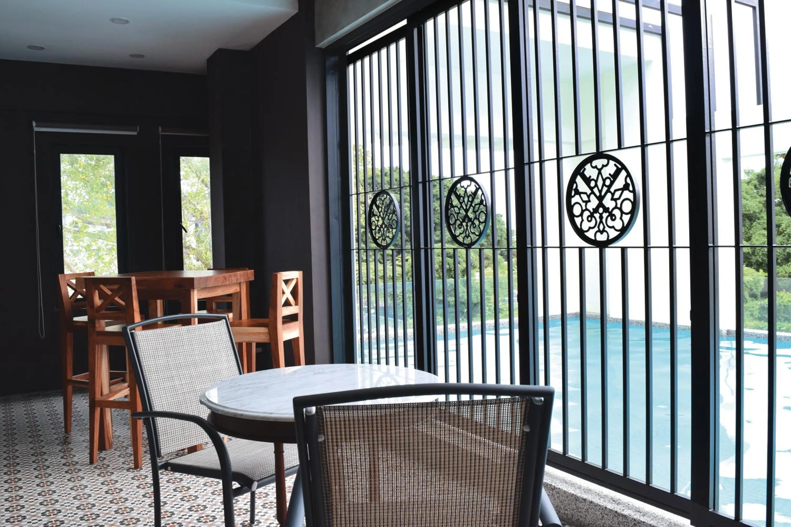 Patio in Treasures Hotel and Suites