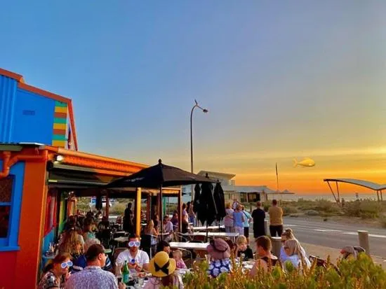 Restaurant/places to eat in Moana Beach Tourist Park