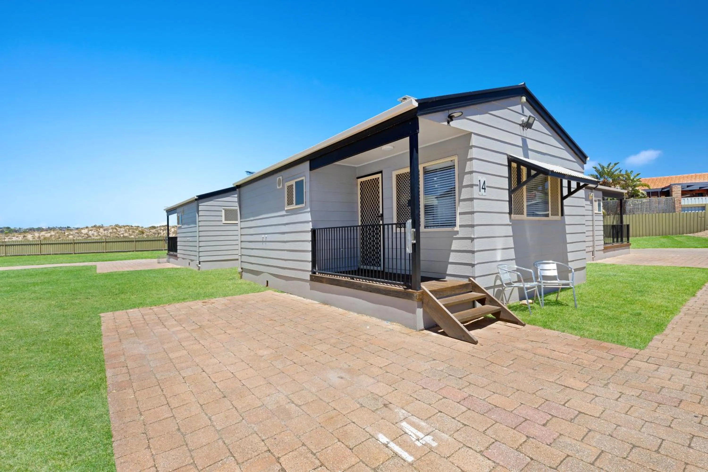 Property building in Moana Beach Tourist Park
