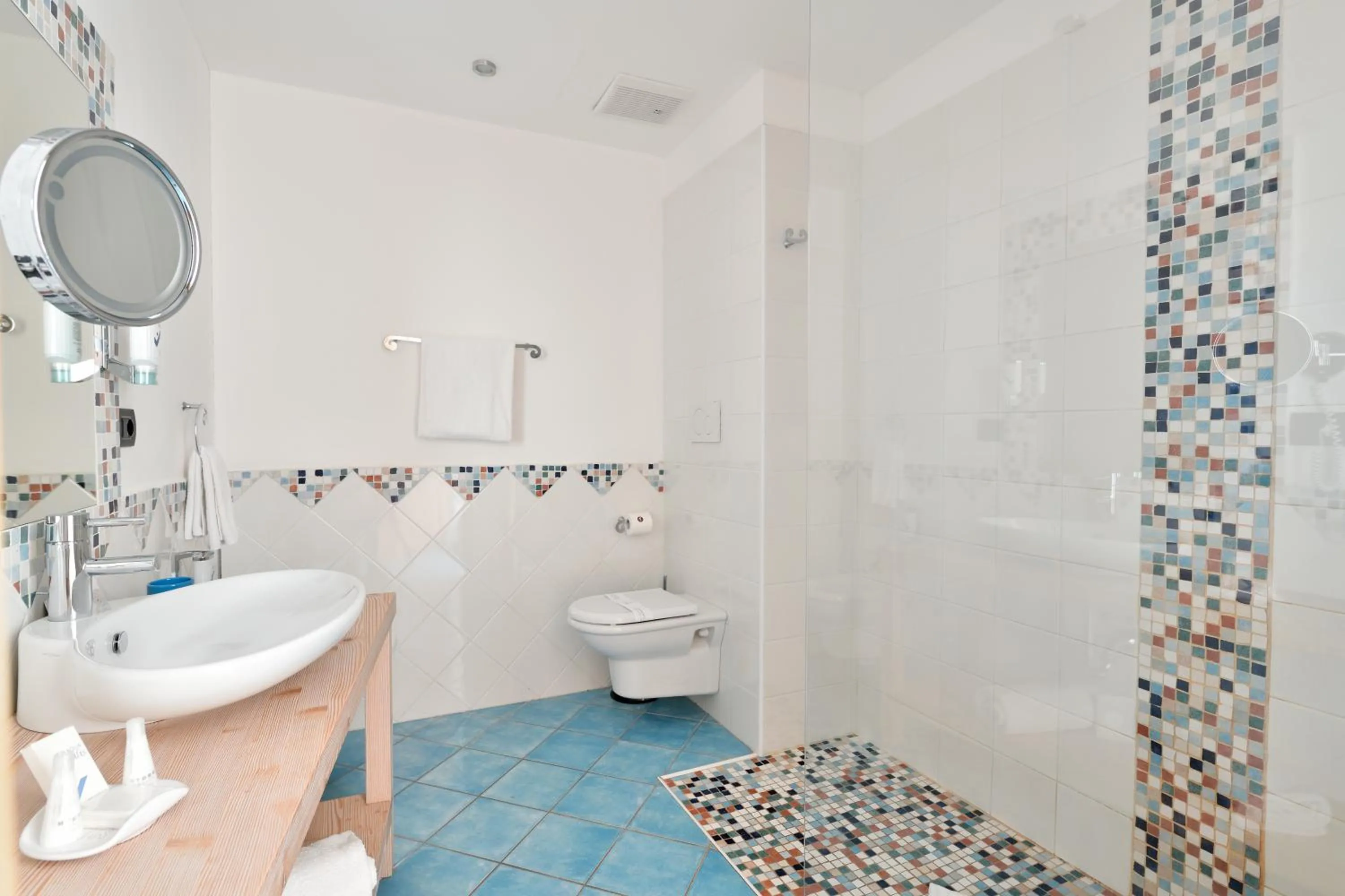 Bathroom in Hotel Resort & Spa Baia Caddinas