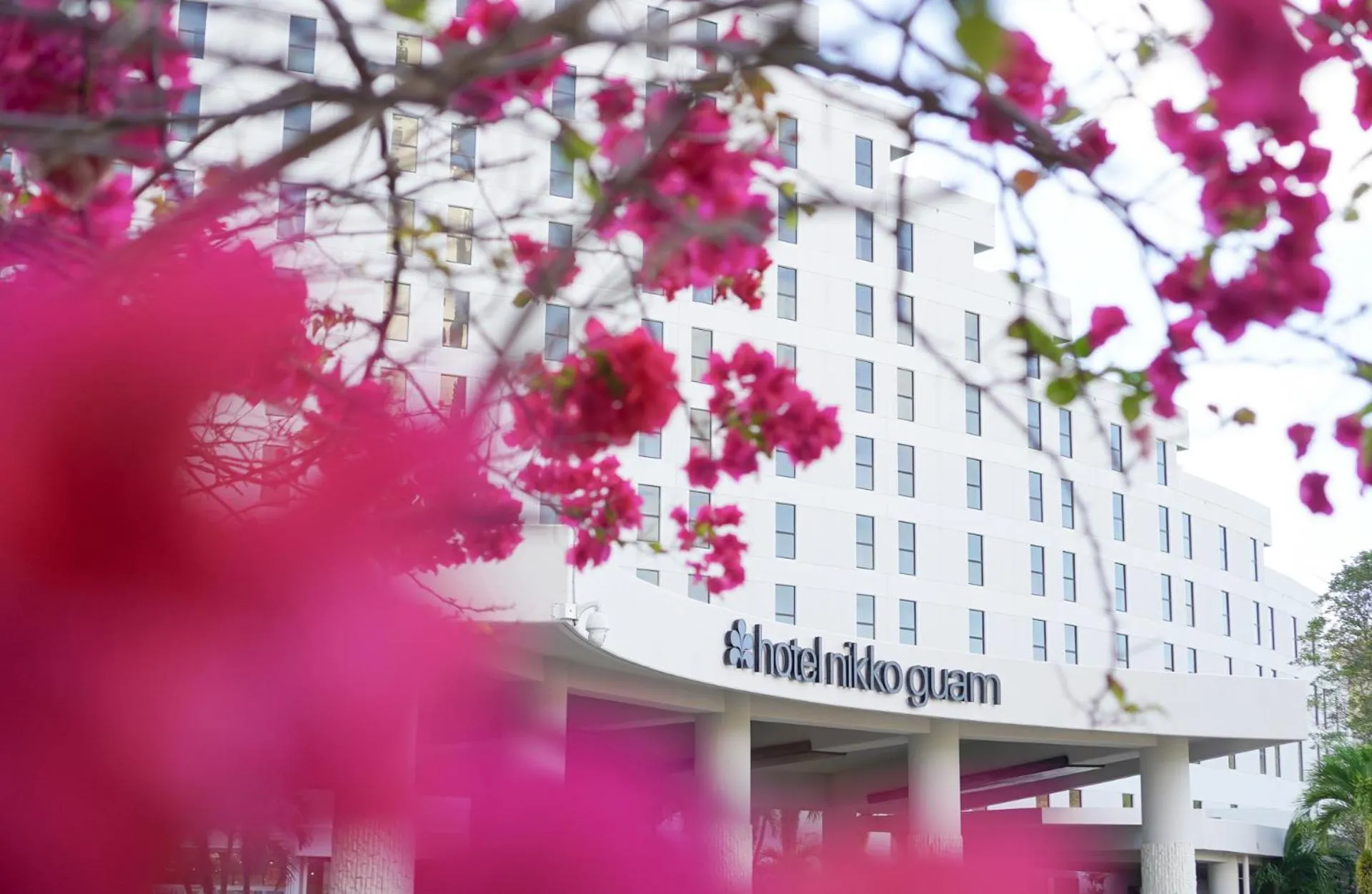 Property building in Hotel Nikko Guam