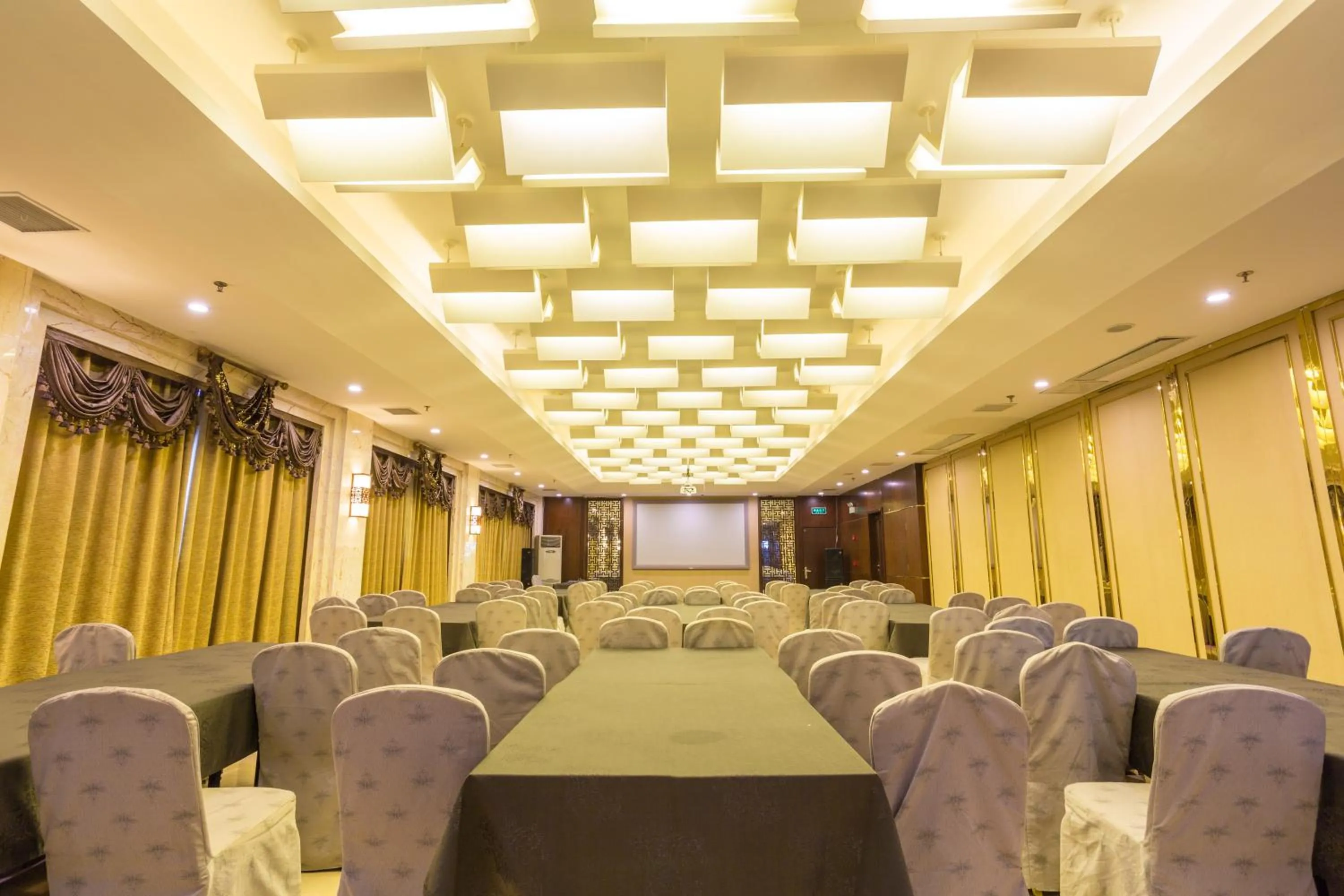 Metropolo Jinjiang Xuzhou Railway Station Suning Plaza Chudu