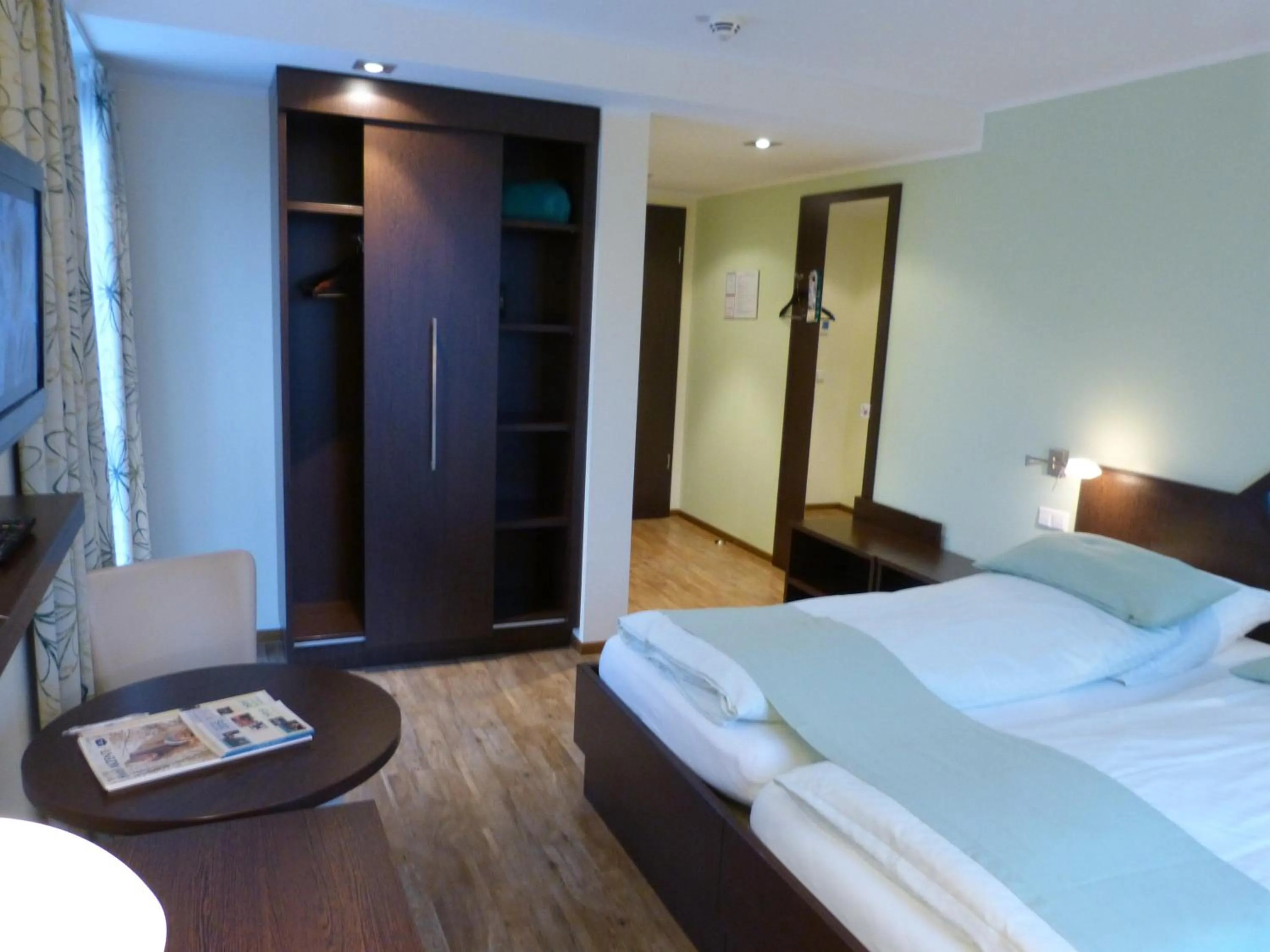 Photo of the whole room, Bed in Hotel Evering