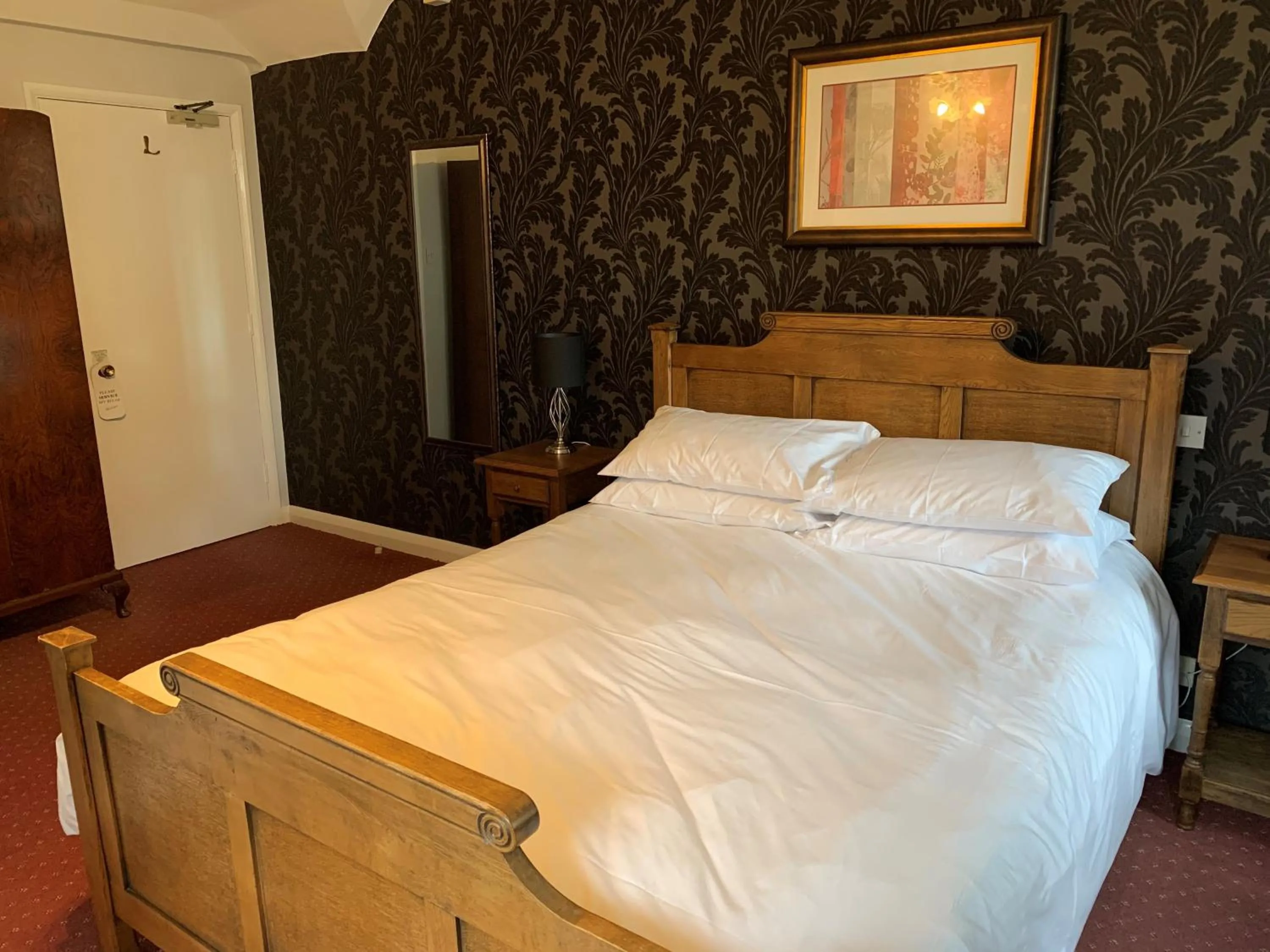 Bedroom, Bed in Castle Hotel