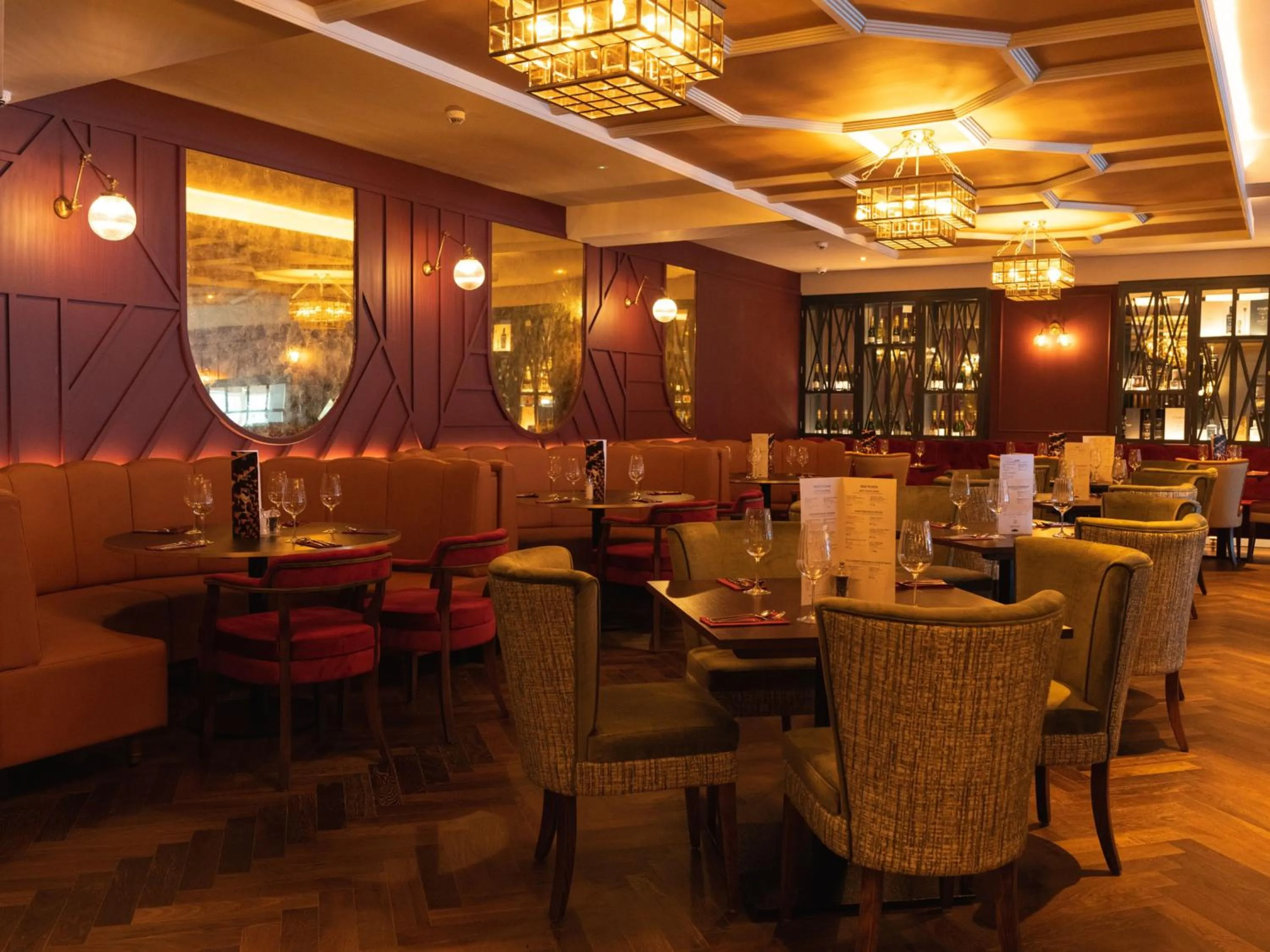 Restaurant/places to eat in Seagoe Hotel