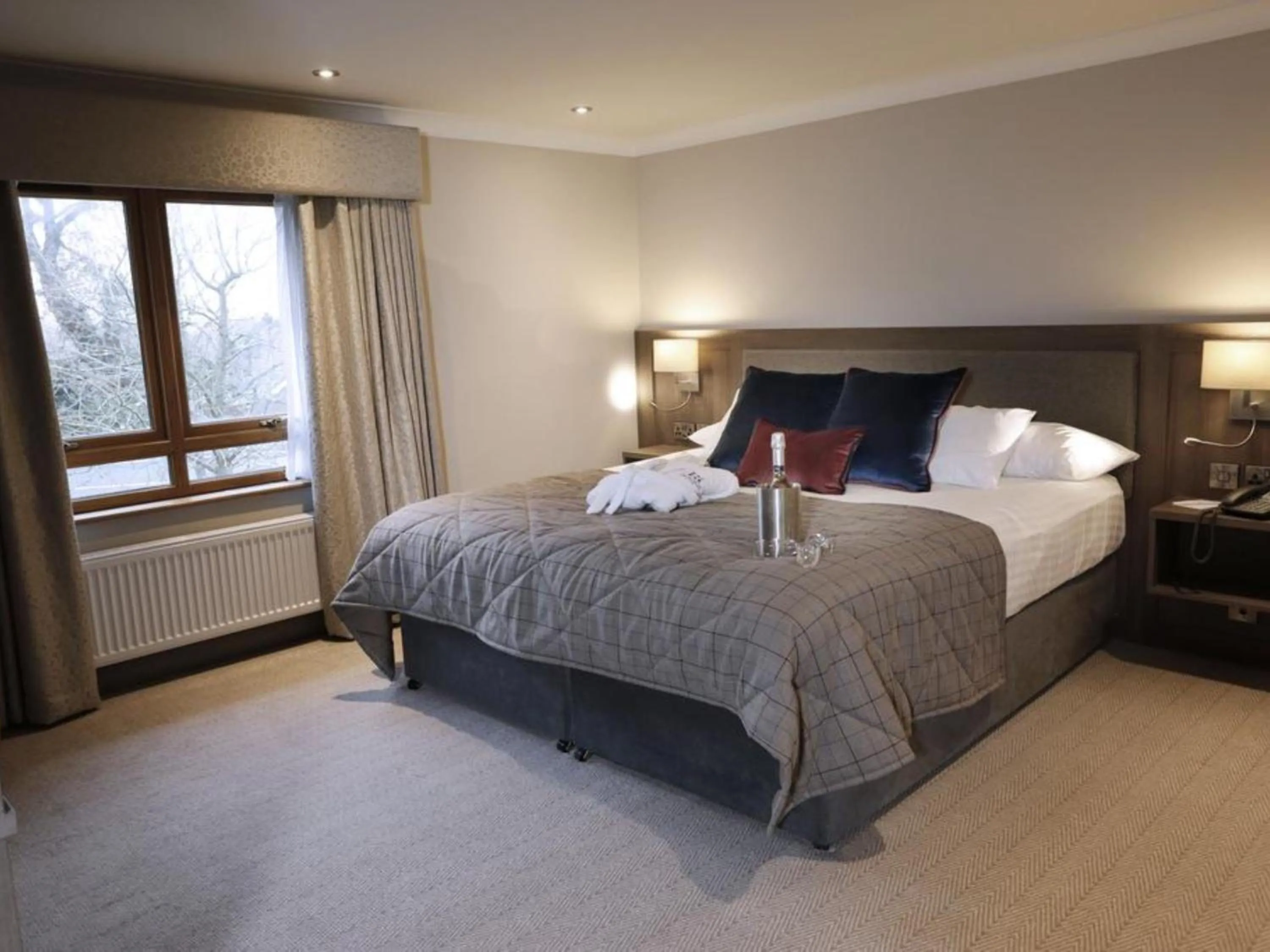 Bedroom, Bed in Seagoe Hotel