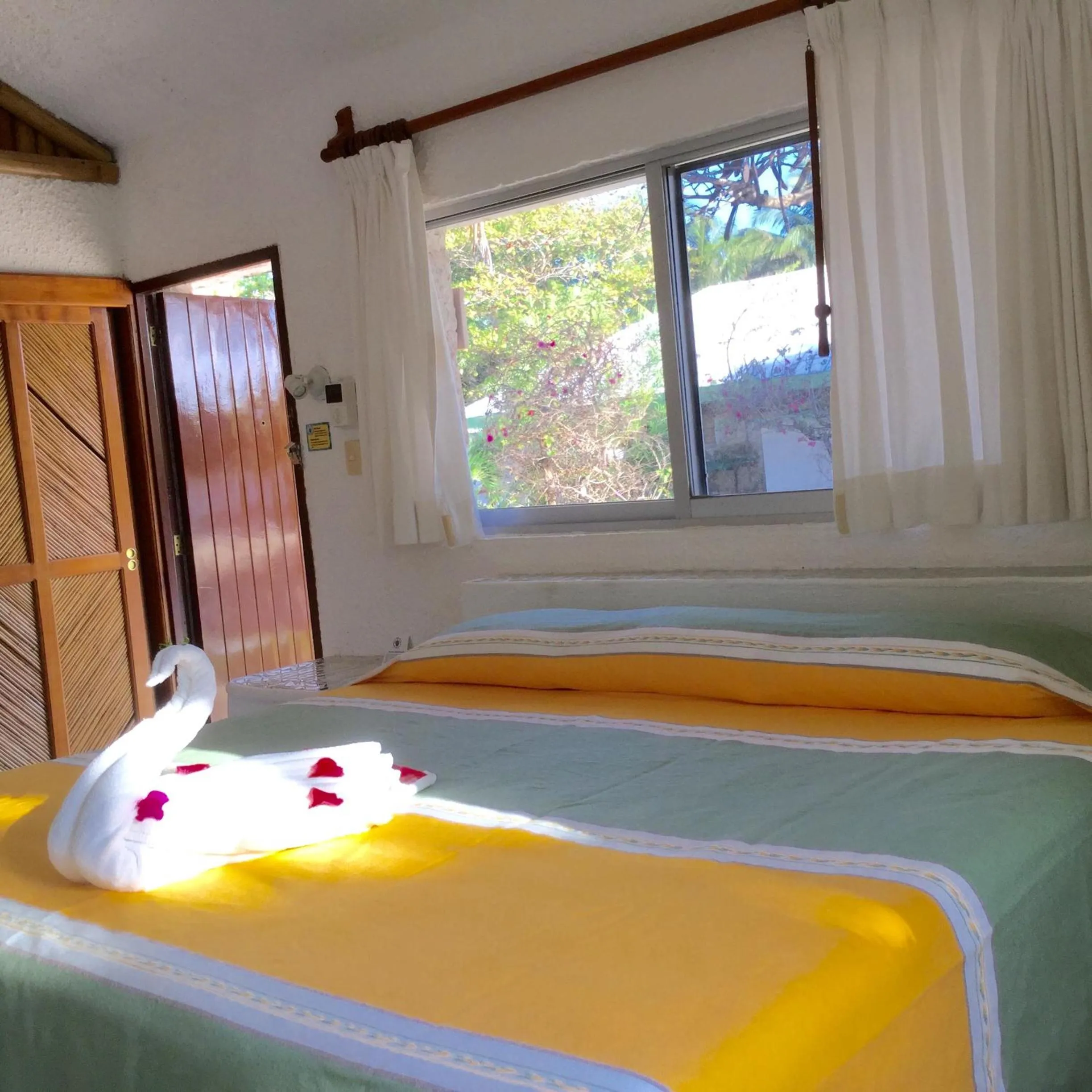 Bed in Hotel Club Akumal Caribe