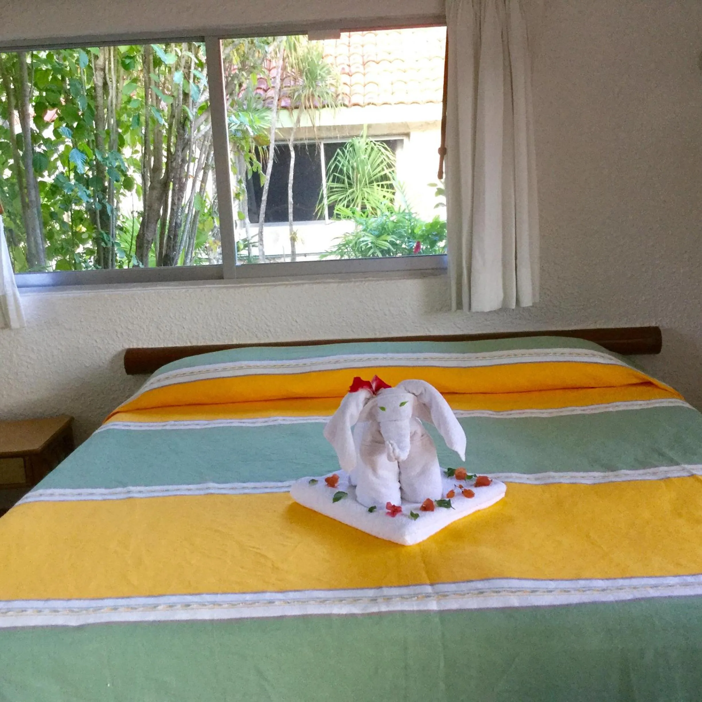 Bed in Hotel Club Akumal Caribe