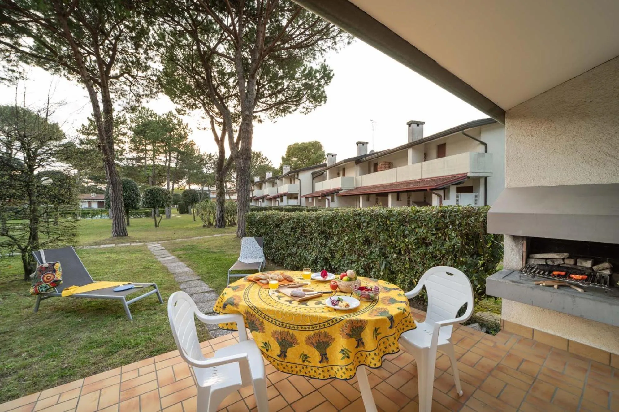 Property building in Villaggio Club dei Pini