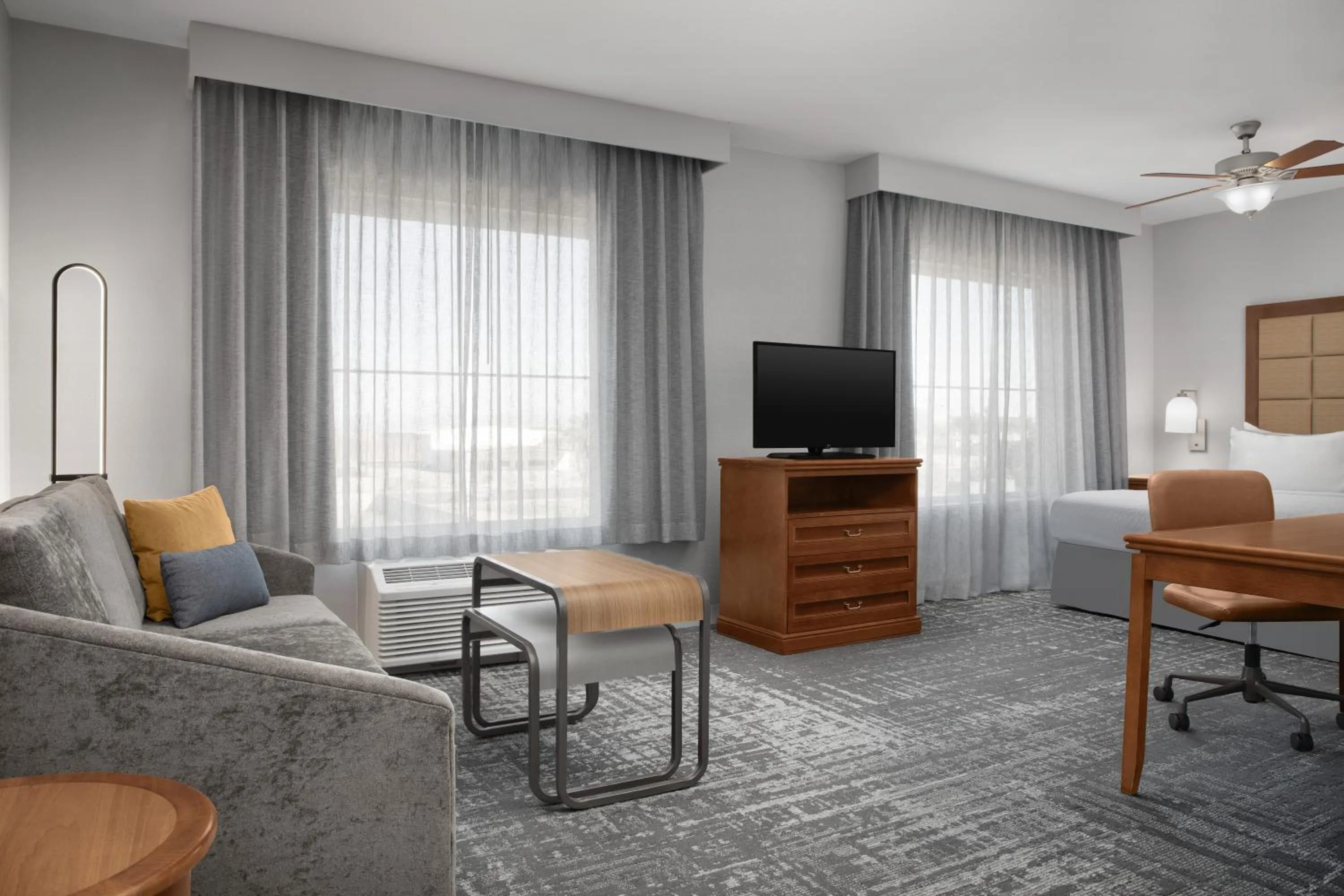 Living room, Bed in Homewood Suites by Hilton Yuma