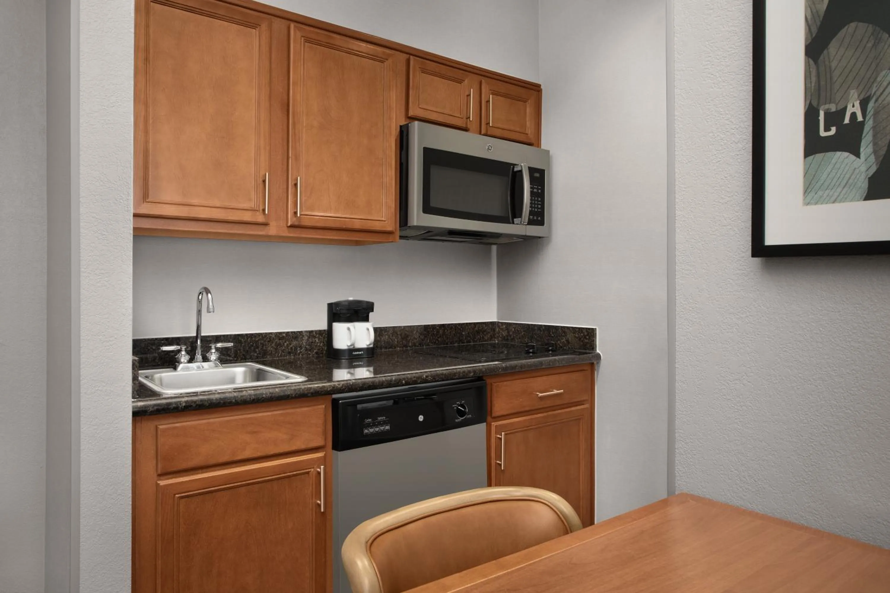 kitchen in Homewood Suites by Hilton Yuma