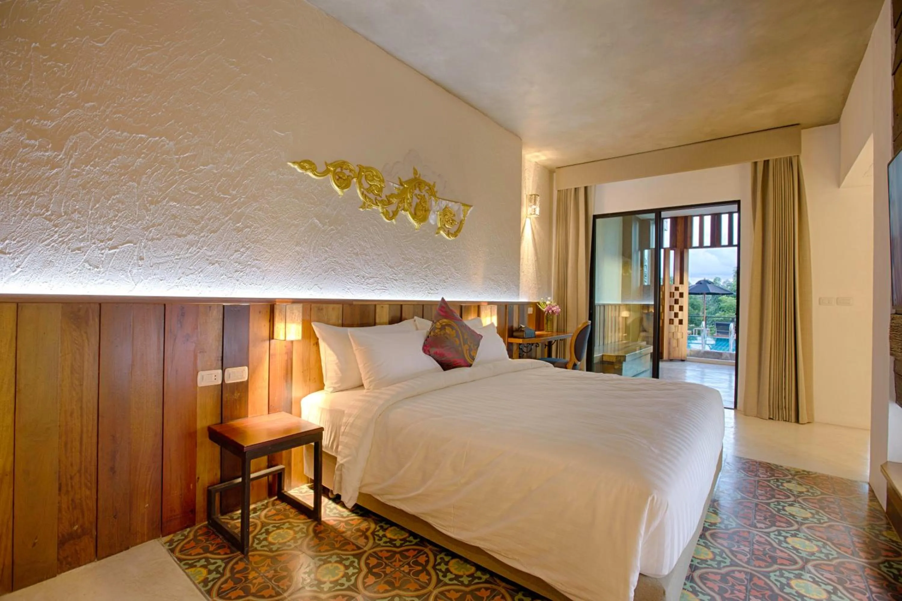 Bed in Natee The Riverfront Hotel Kanchanaburi