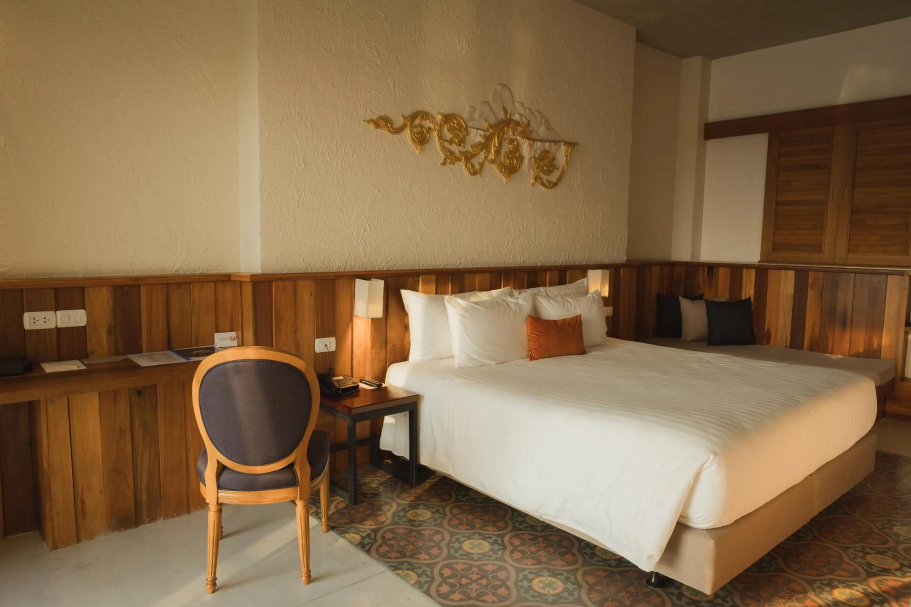 Bed in Natee The Riverfront Hotel Kanchanaburi