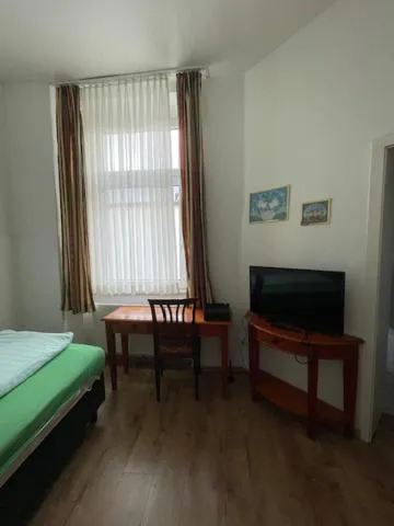 Bed in Hotel Am Roonplatz