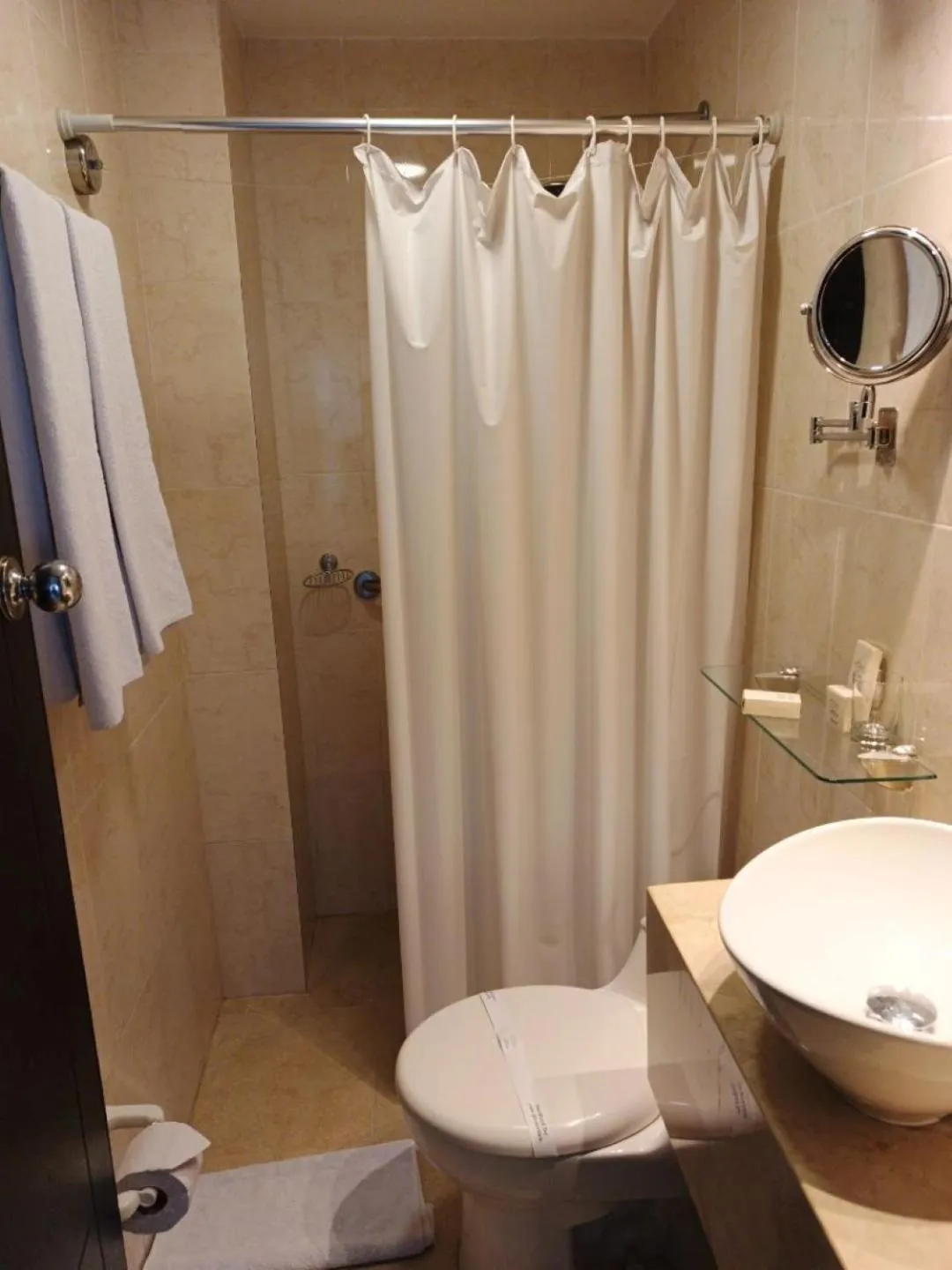 Bathroom in Hotel Playa Club