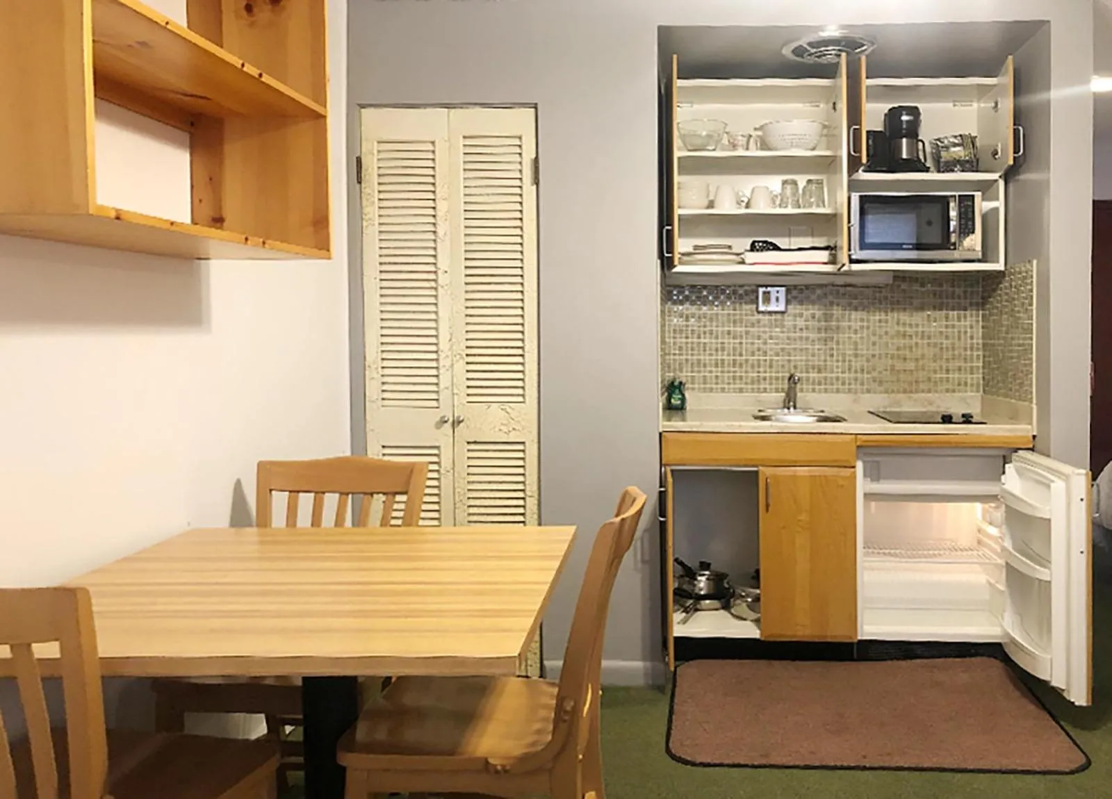 Kitchen or kitchenette in Tyrolean Lodge