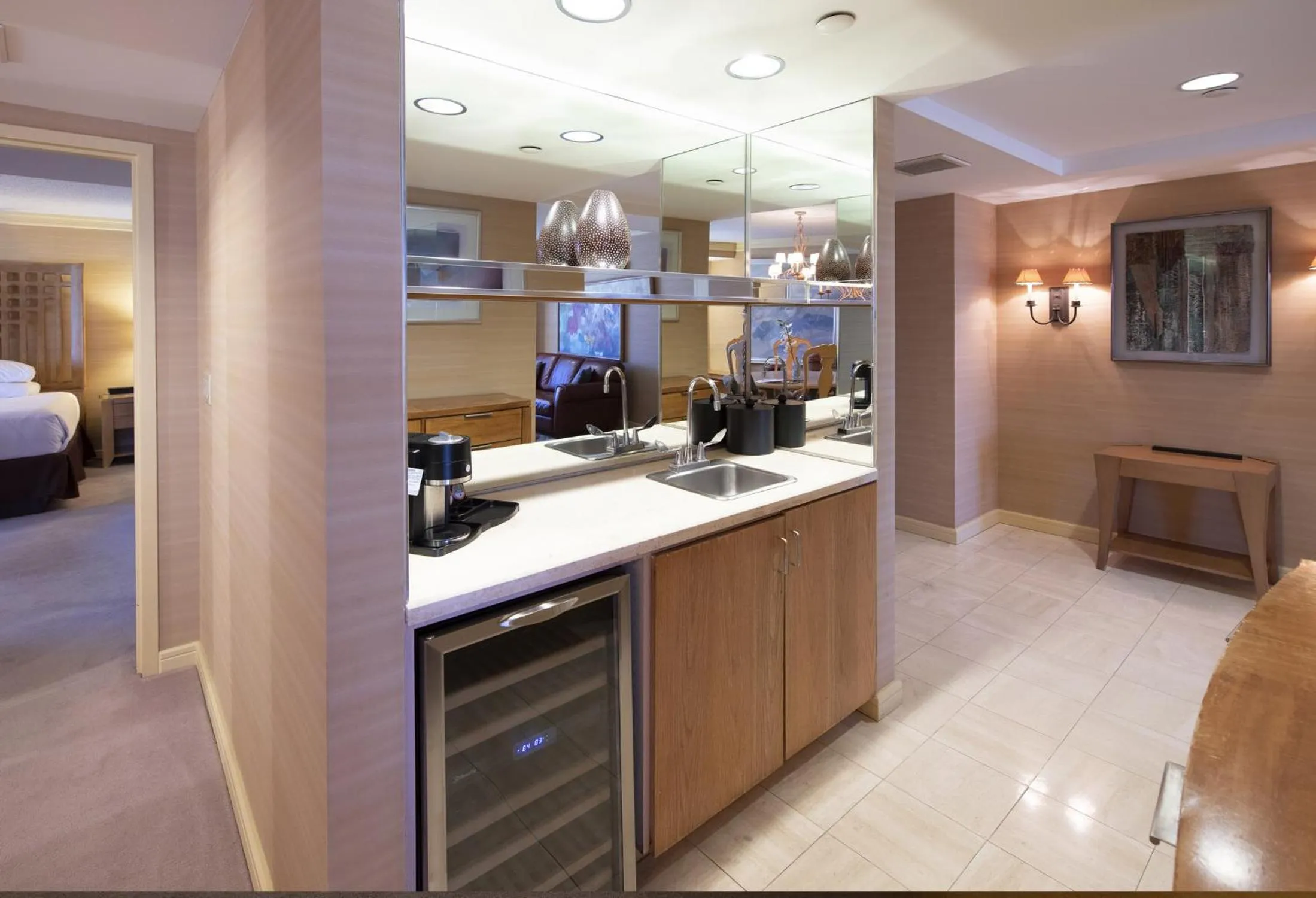 oven in The Clyde Hotel