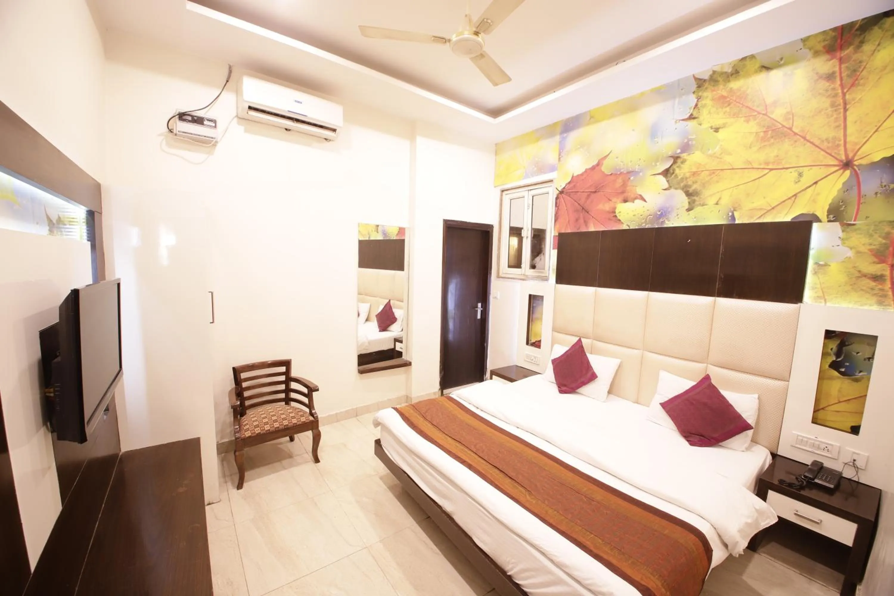 Bed in Hotel Golden Wings