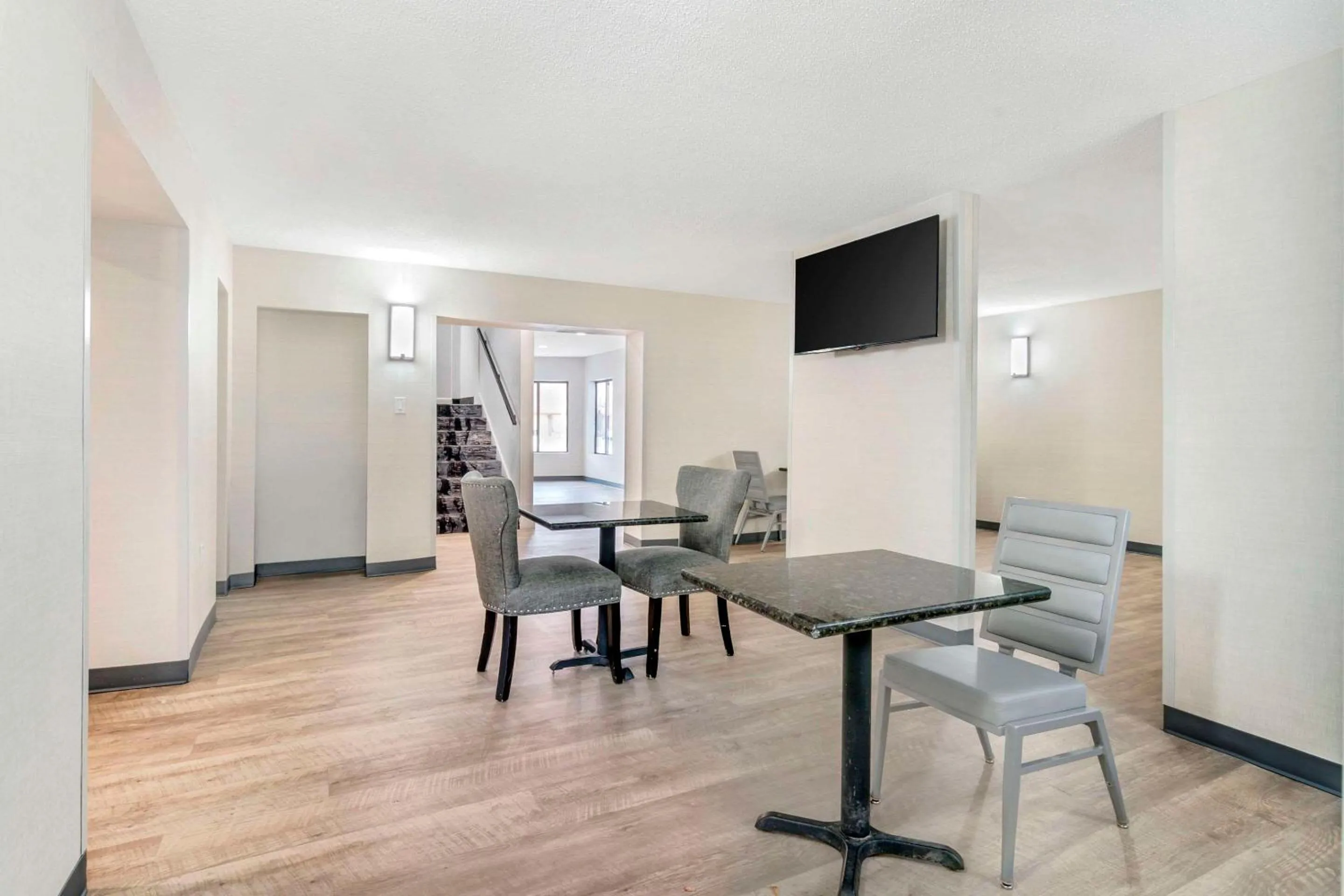 Breakfast in Comfort Inn Kansas City Midtown