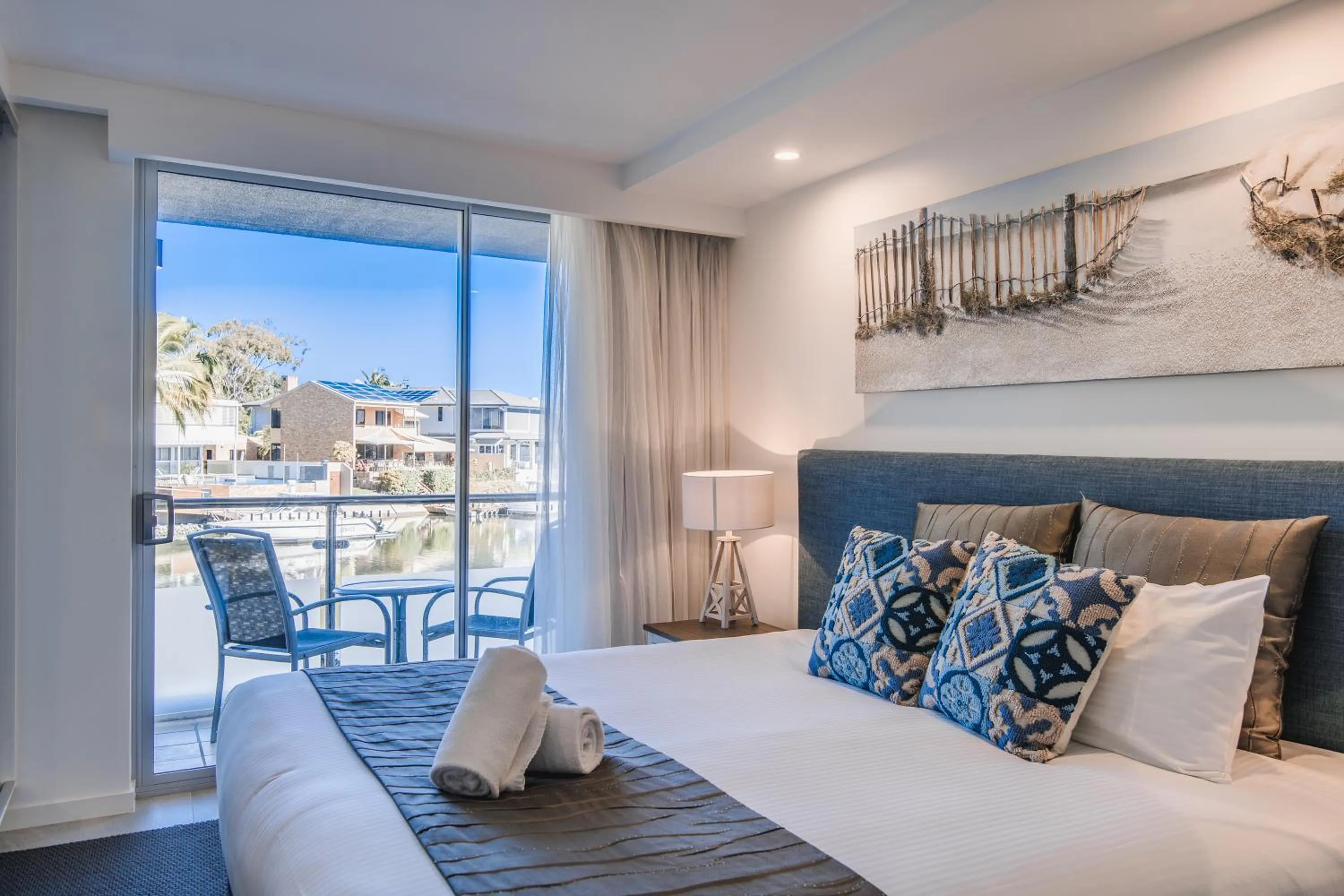 Photo of the whole room, Bed in Hotel Laguna