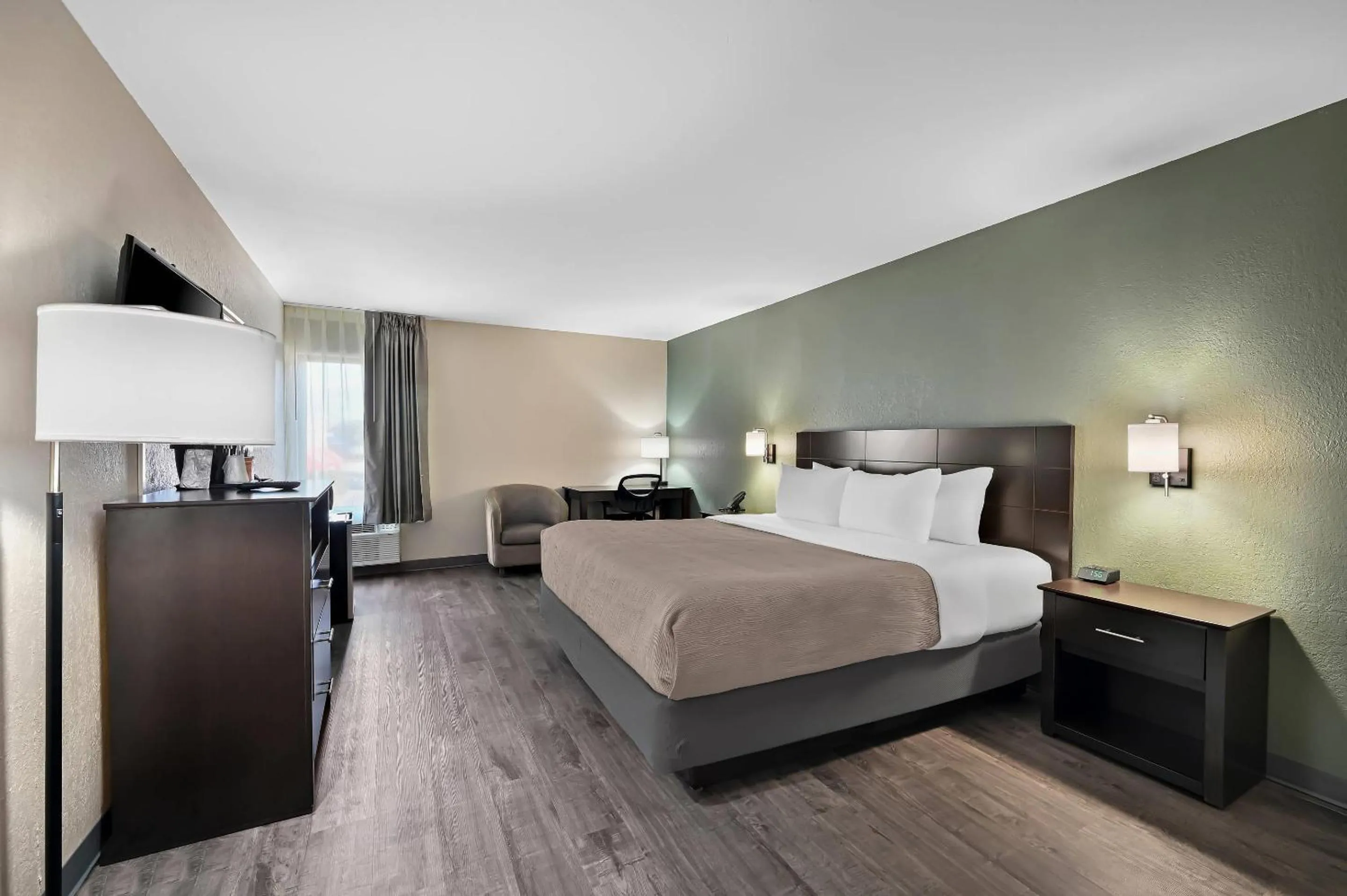 Bedroom, Bed in Quality Inn Fort Myers Cape Coral