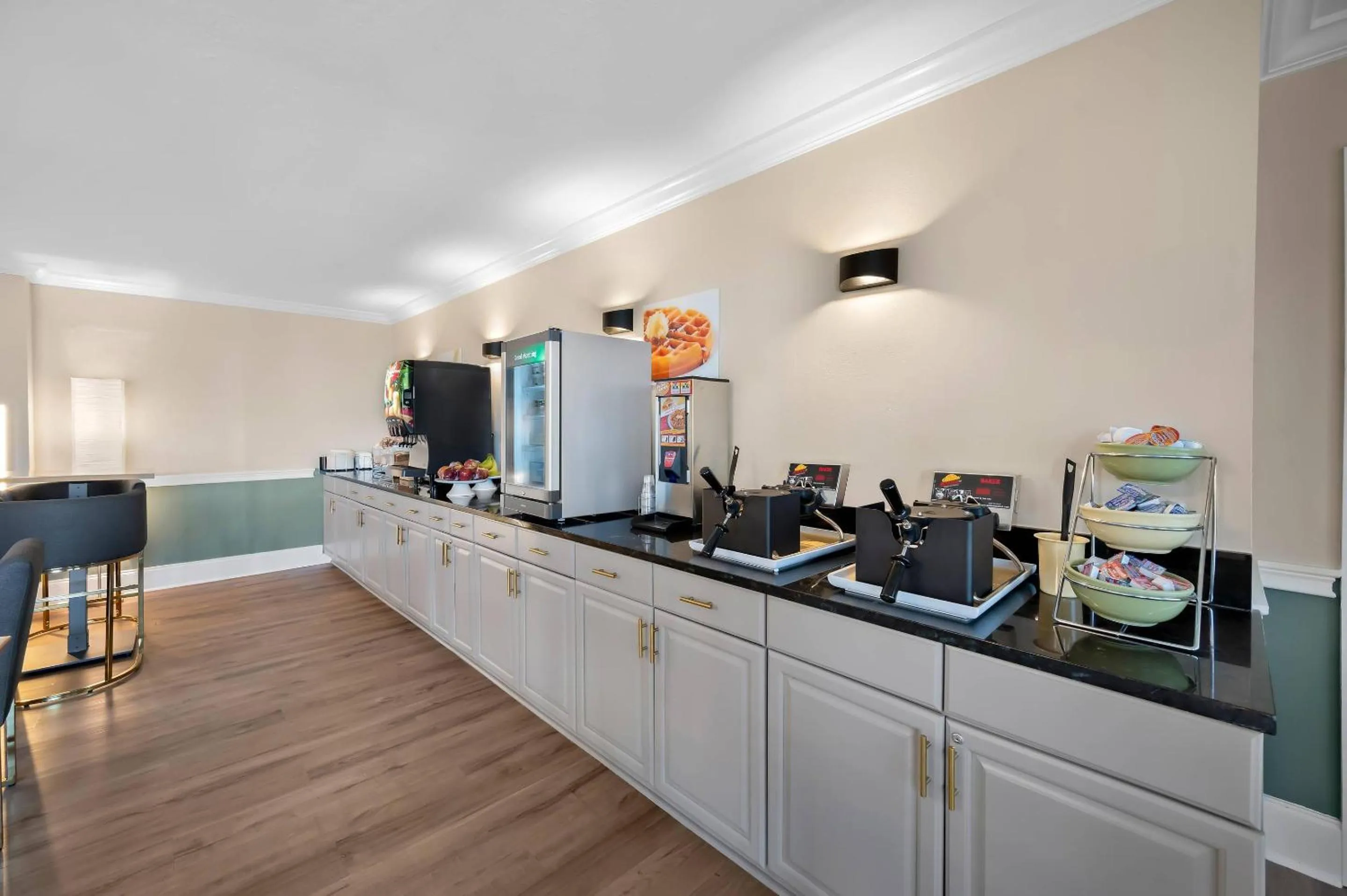 Breakfast in Quality Inn Fort Myers Cape Coral