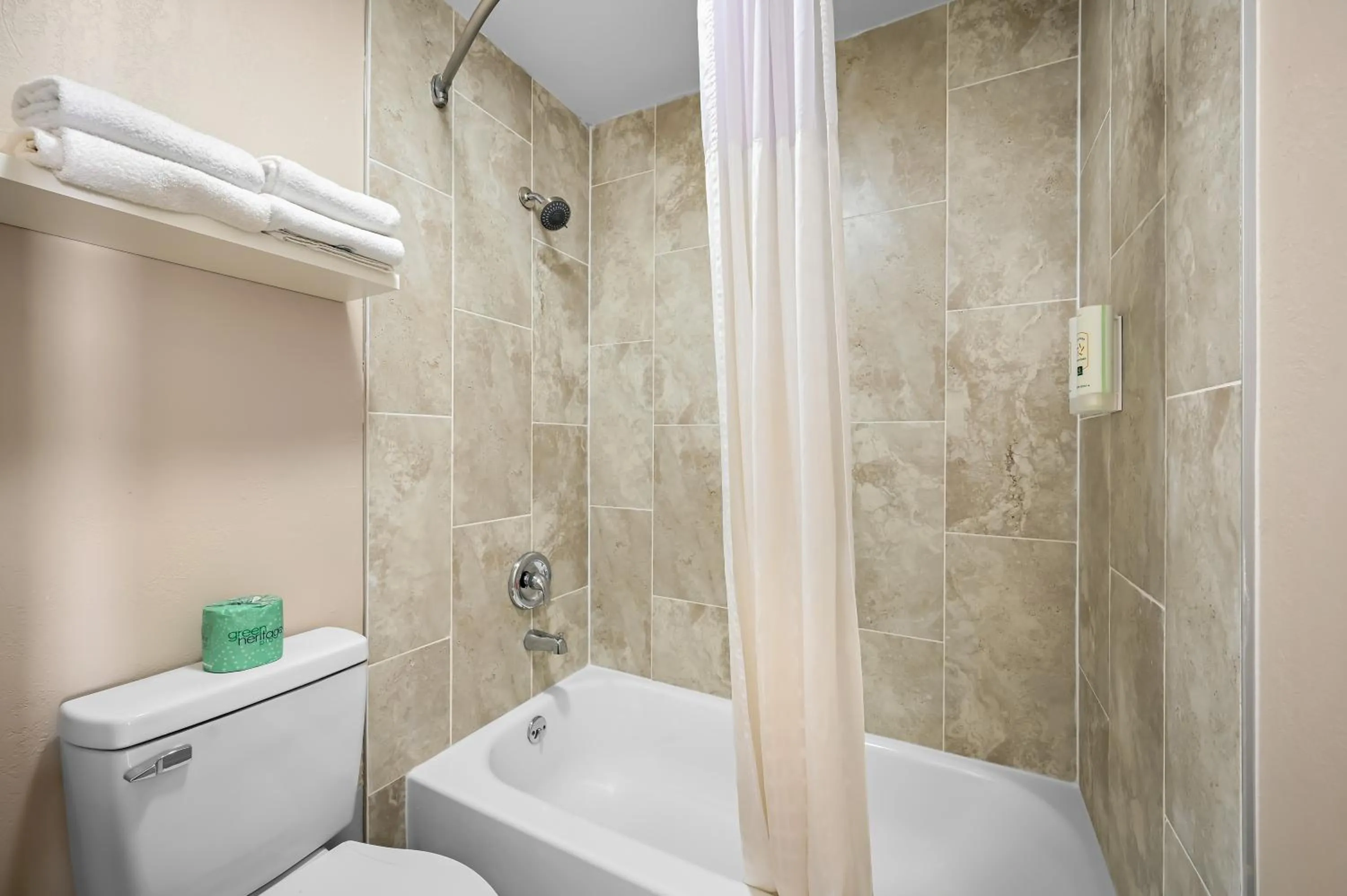 Bathroom in Quality Inn Fort Myers Cape Coral