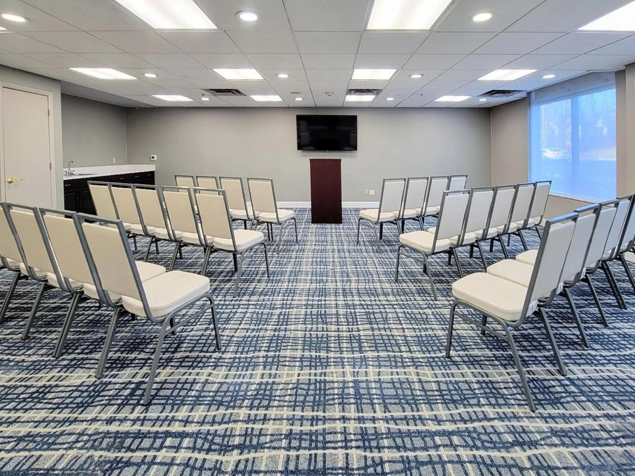Meeting/conference room in Holiday Inn - Belcamp - Aberdeen Area by IHG