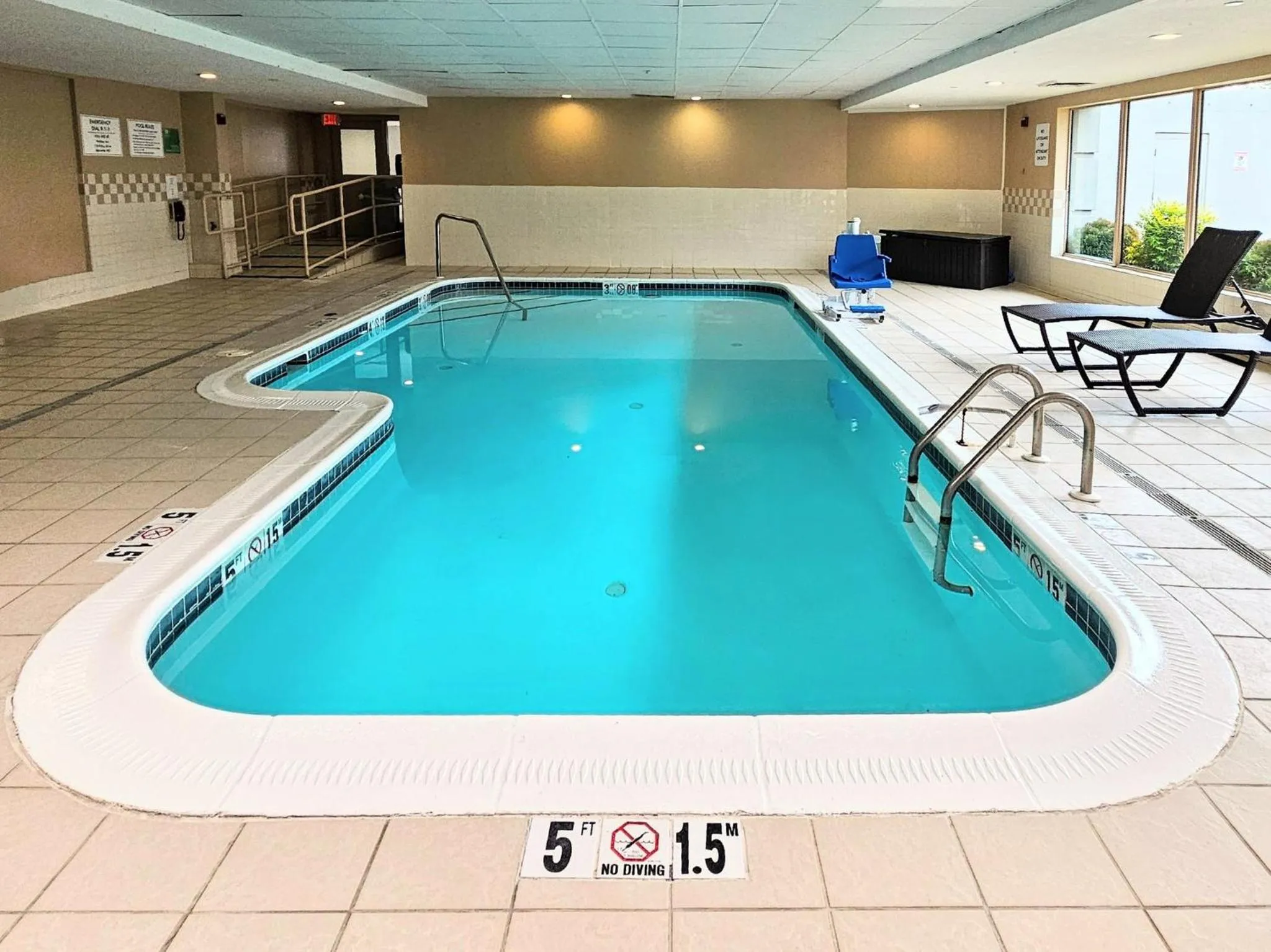 Swimming pool in Holiday Inn - Belcamp - Aberdeen Area by IHG