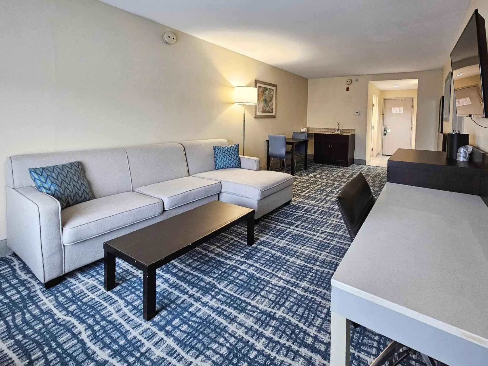 Photo of the whole room in Holiday Inn - Belcamp - Aberdeen Area by IHG