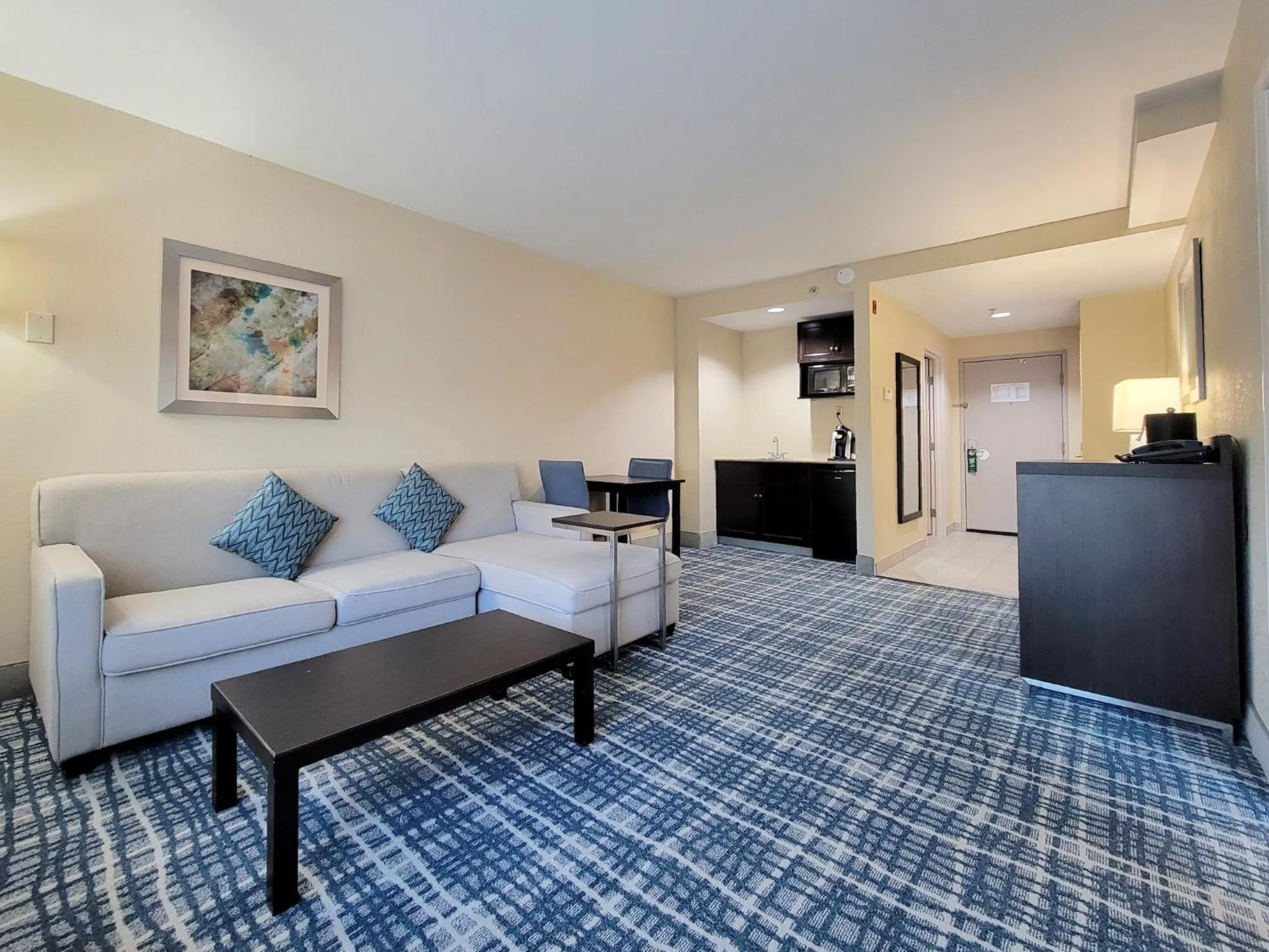 Photo of the whole room in Holiday Inn - Belcamp - Aberdeen Area by IHG