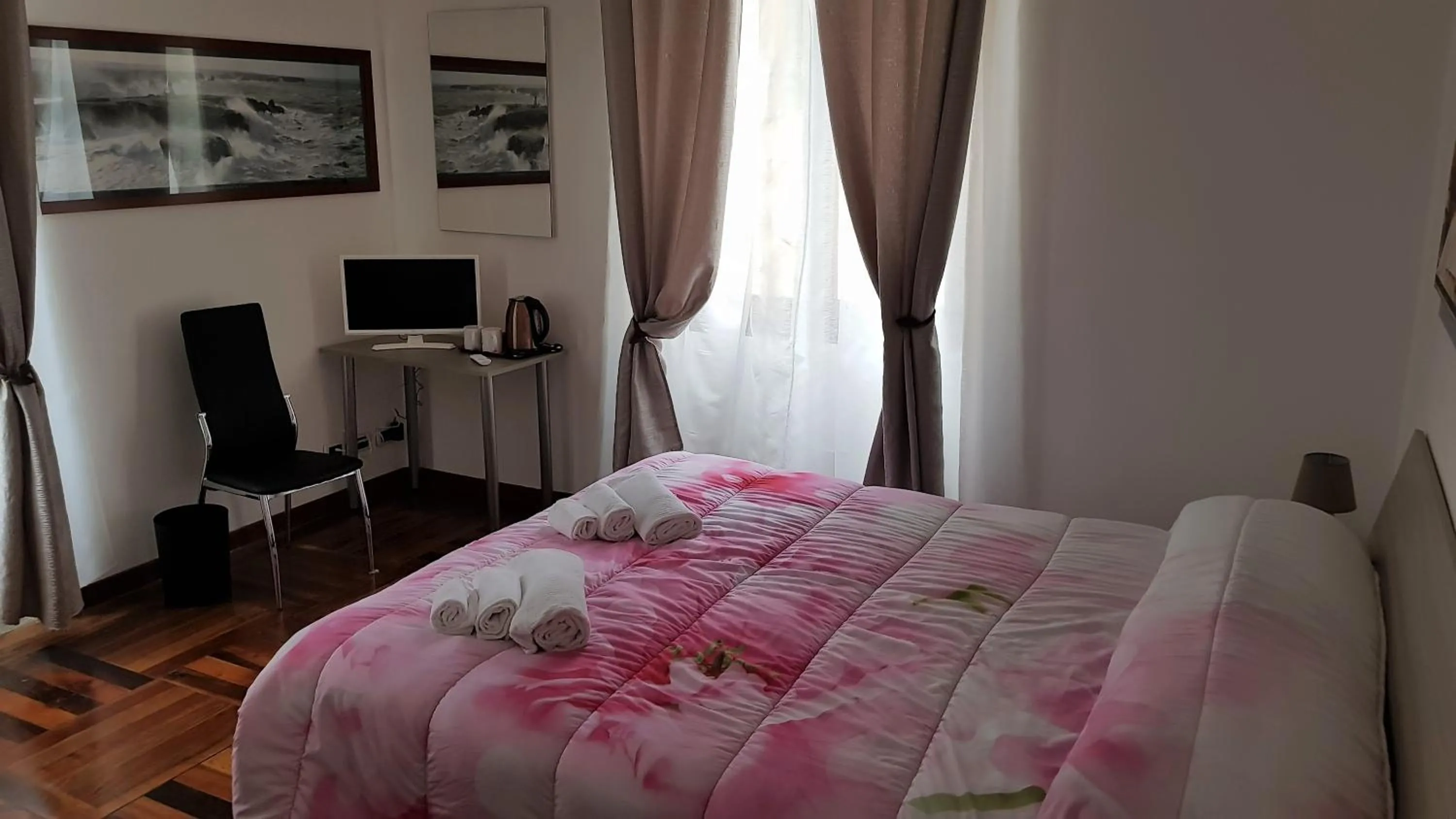 Bed in Il Giardino dei Limoni Room & Apartments