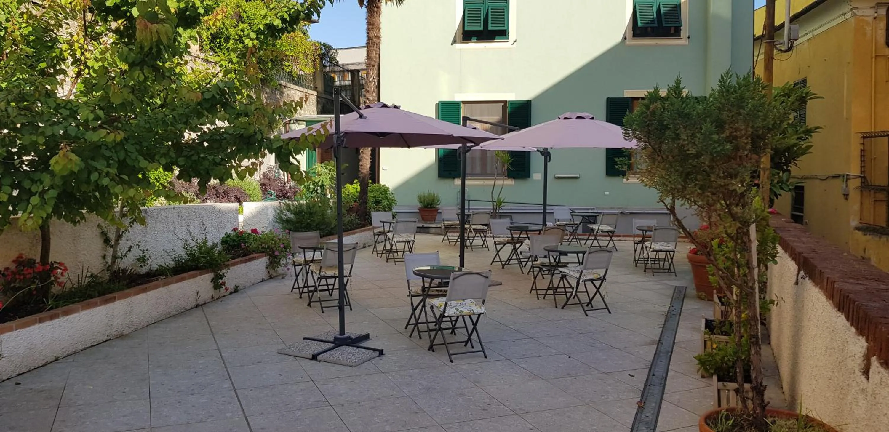 Spring in Il Giardino dei Limoni Room & Apartments