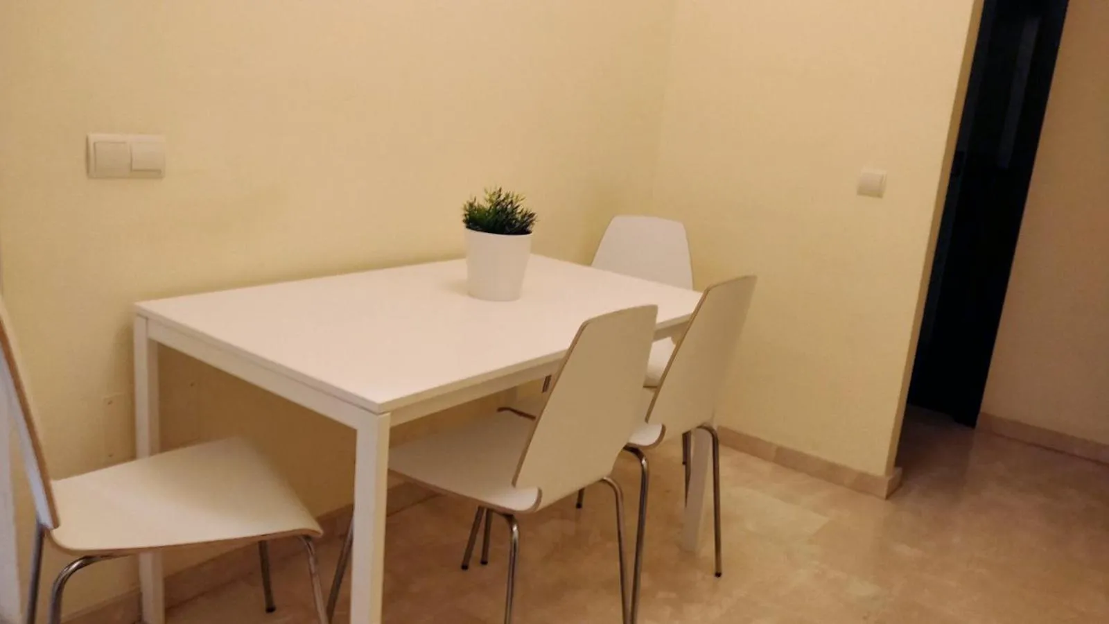 Living room in Carretería Center Apartments