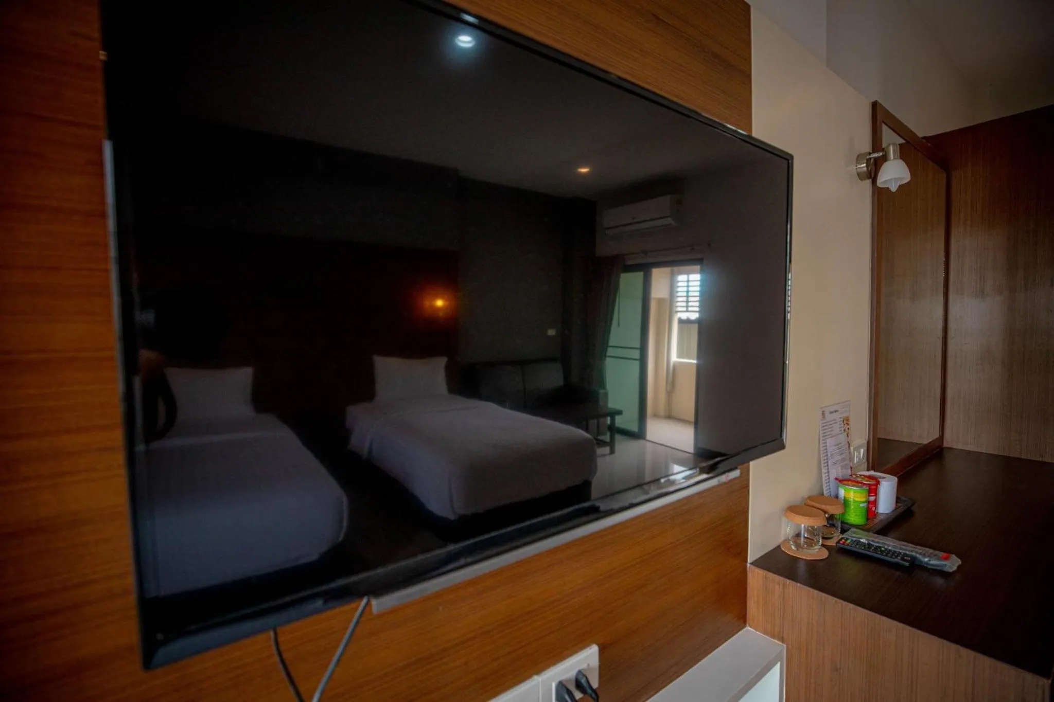 TV and multimedia, Bed in Smart Hotel