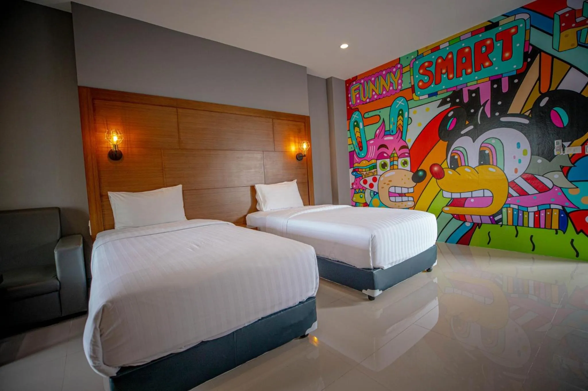 Photo of the whole room, Bed in Smart Hotel