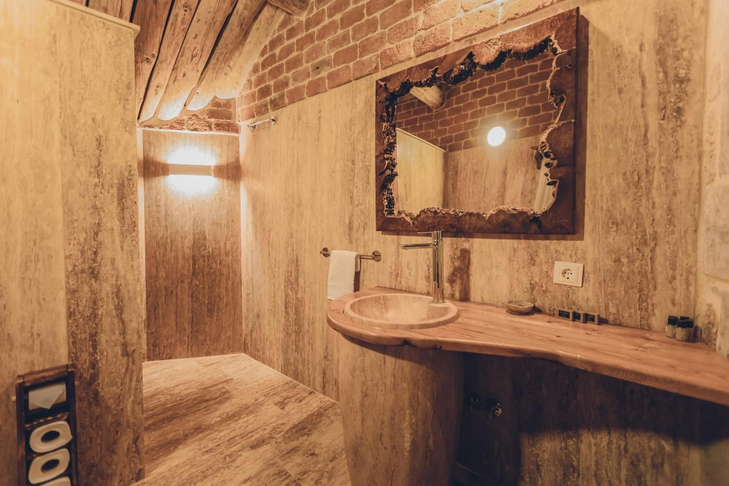 Bathroom in La maison de Şişik