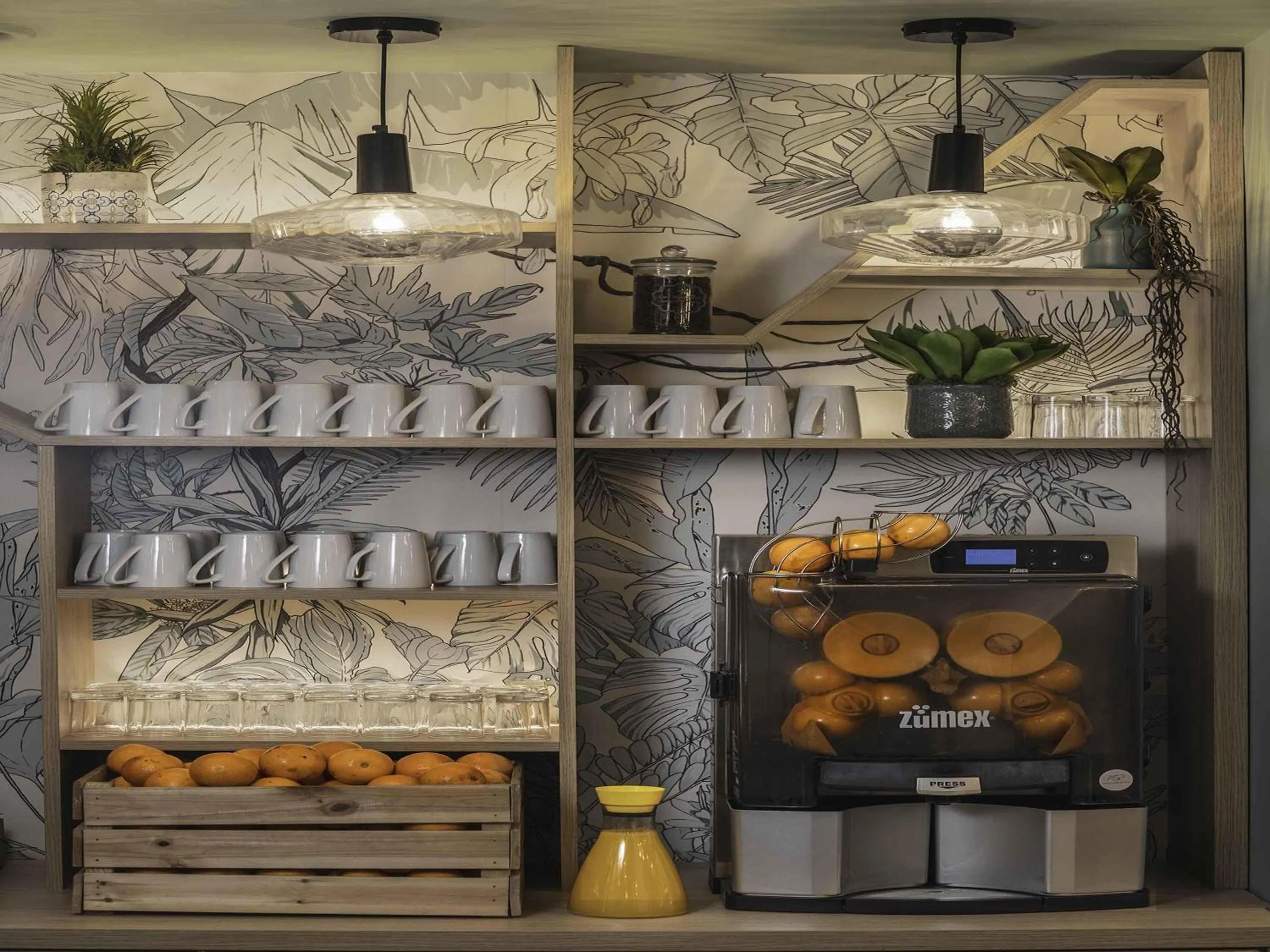 Breakfast in ibis Styles Paris Montmartre Nord