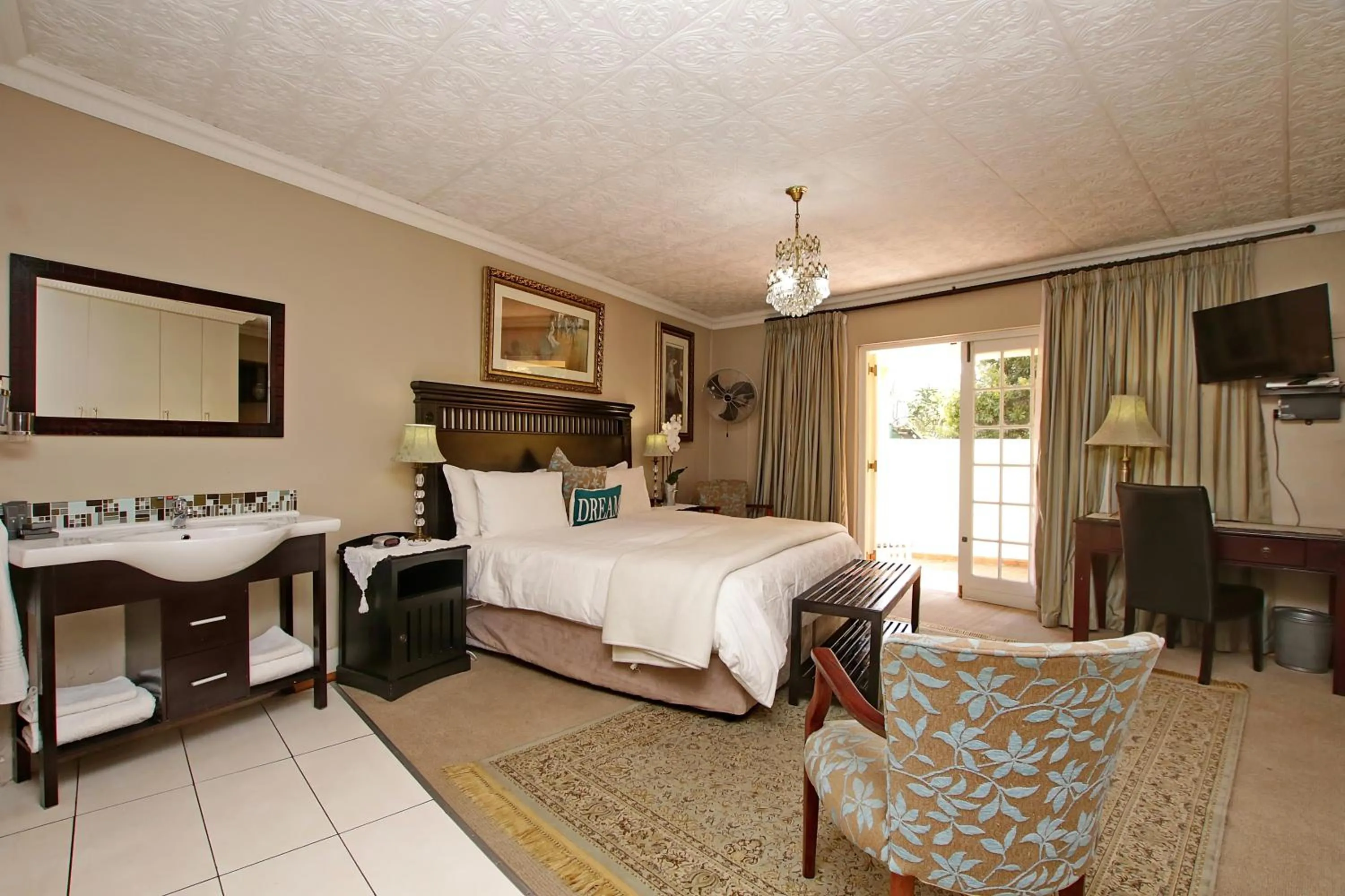 Photo of the whole room in Arum Place Guest House