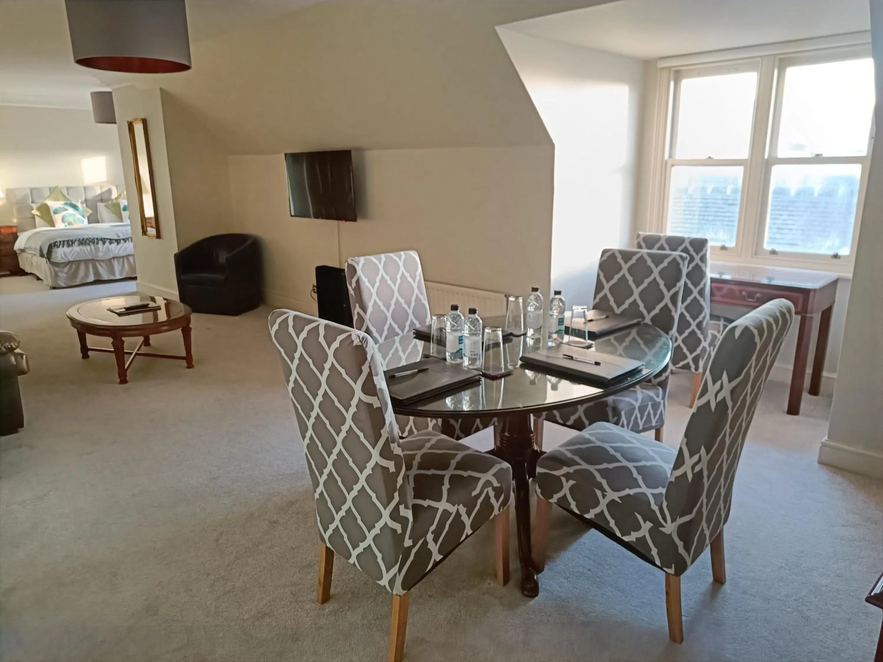 TV and multimedia in The Angel Posting House & Livery