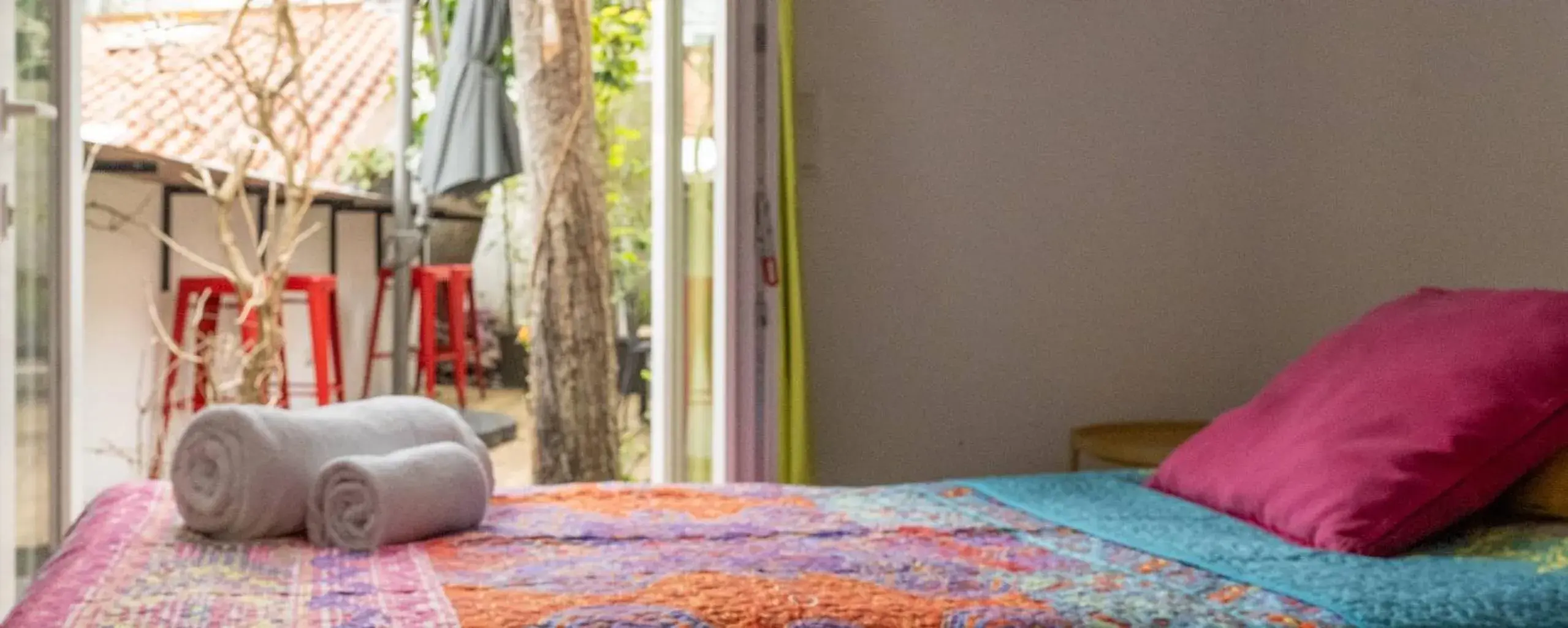 Budget Twin Room with Garden View in Tings Lisbon Budget Twin Room with Garden View in Tings Lisbon